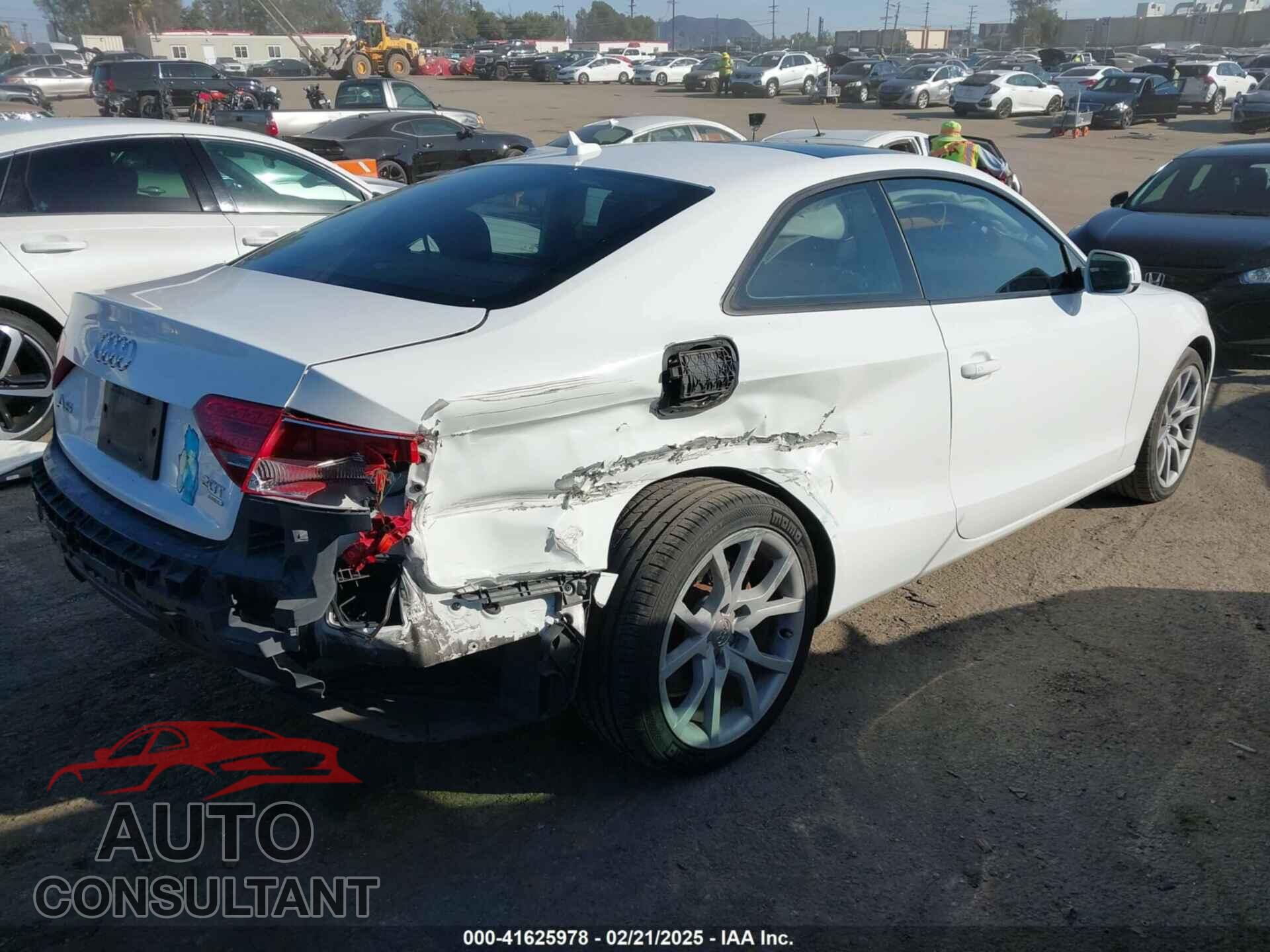 AUDI A5 2012 - WAULFAFR7CA004372