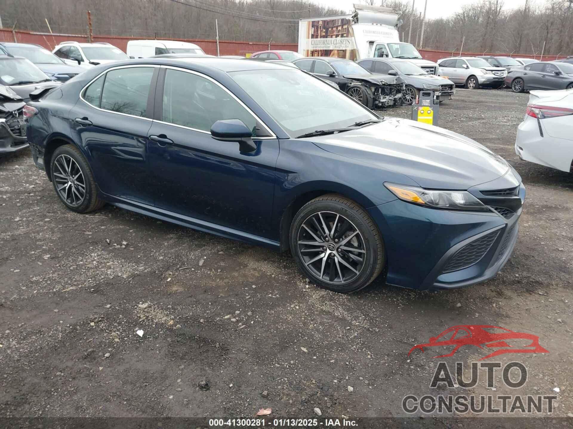 TOYOTA CAMRY 2021 - 4T1G11AK8MU535332