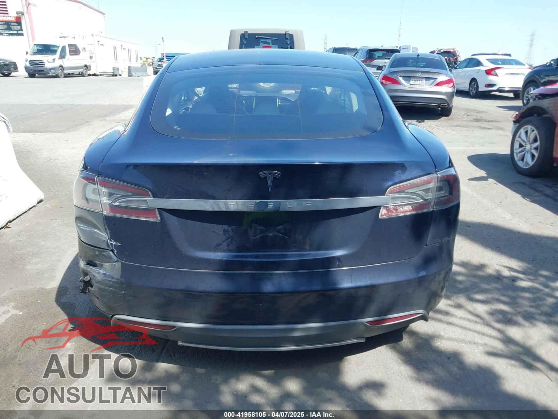 TESLA MODEL S 2013 - 5YJSA1CNXDFP06077