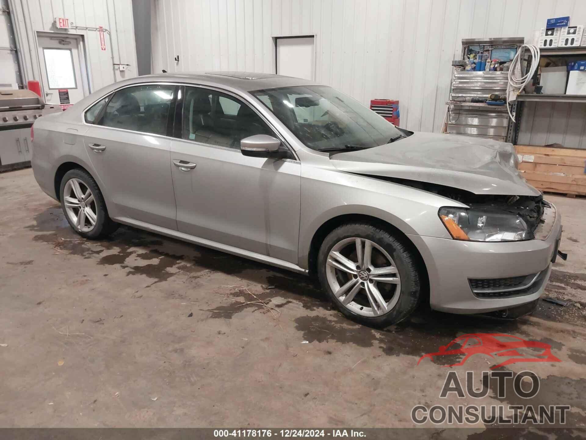 VOLKSWAGEN PASSAT 2014 - 1VWBN7A32EC095000