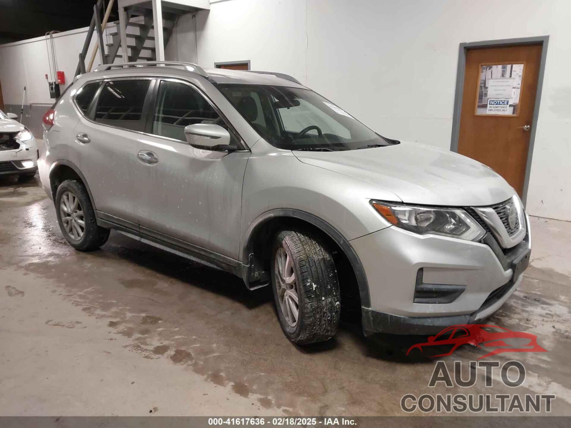NISSAN ROGUE 2019 - 5N1AT2MV1KC798213