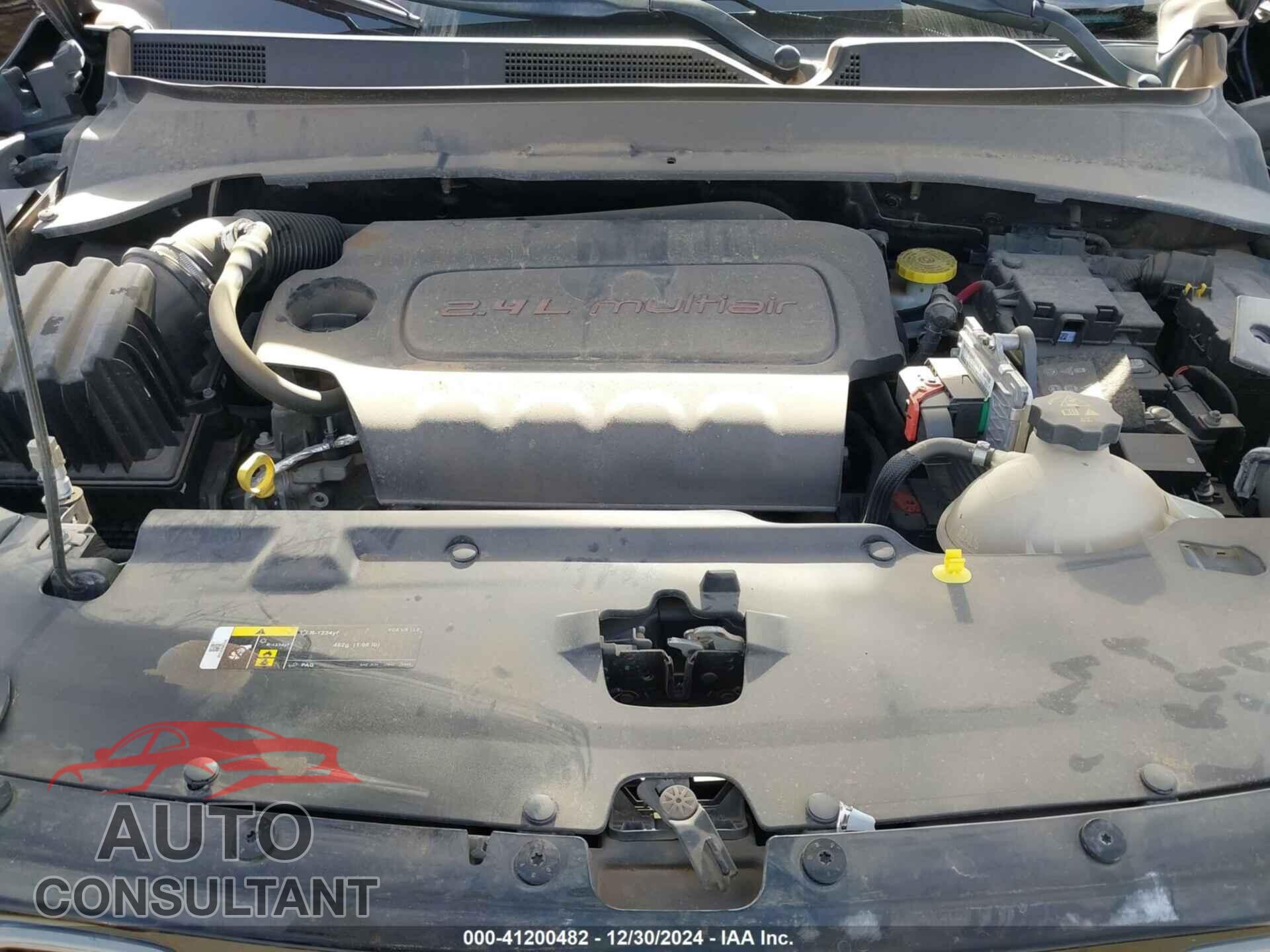 JEEP COMPASS 2018 - 3C4NJDBB2JT361002