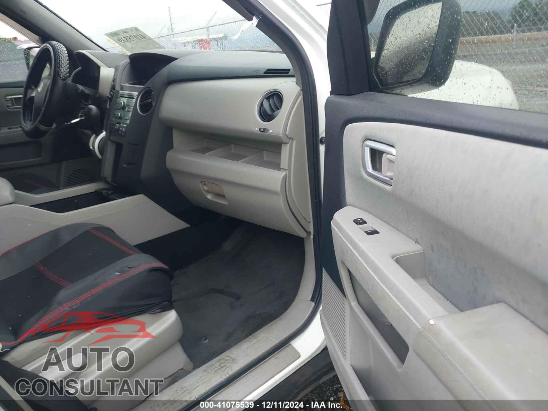 HONDA PILOT 2011 - 5FNYF3H2XBB038123