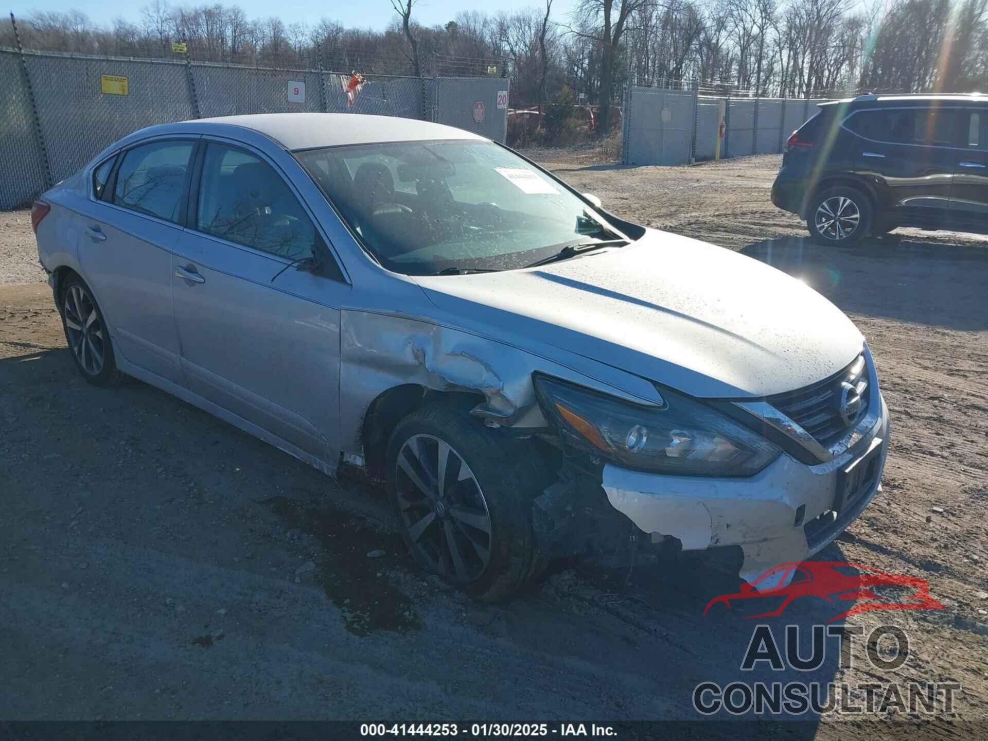 NISSAN ALTIMA 2017 - 1N4AL3AP9HC124759