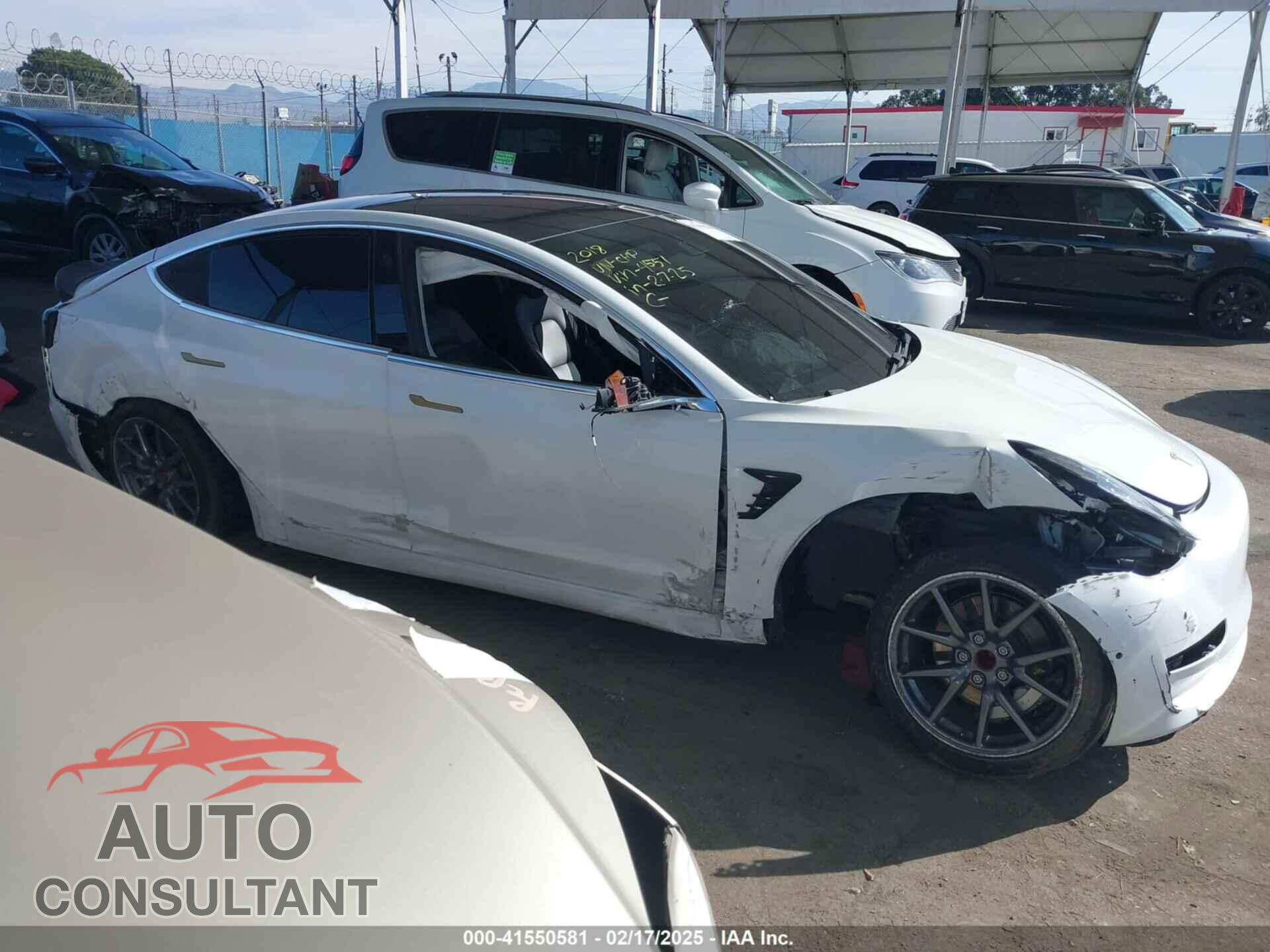 TESLA MODEL 3 2018 - 5YJ3E1EA1JF044551