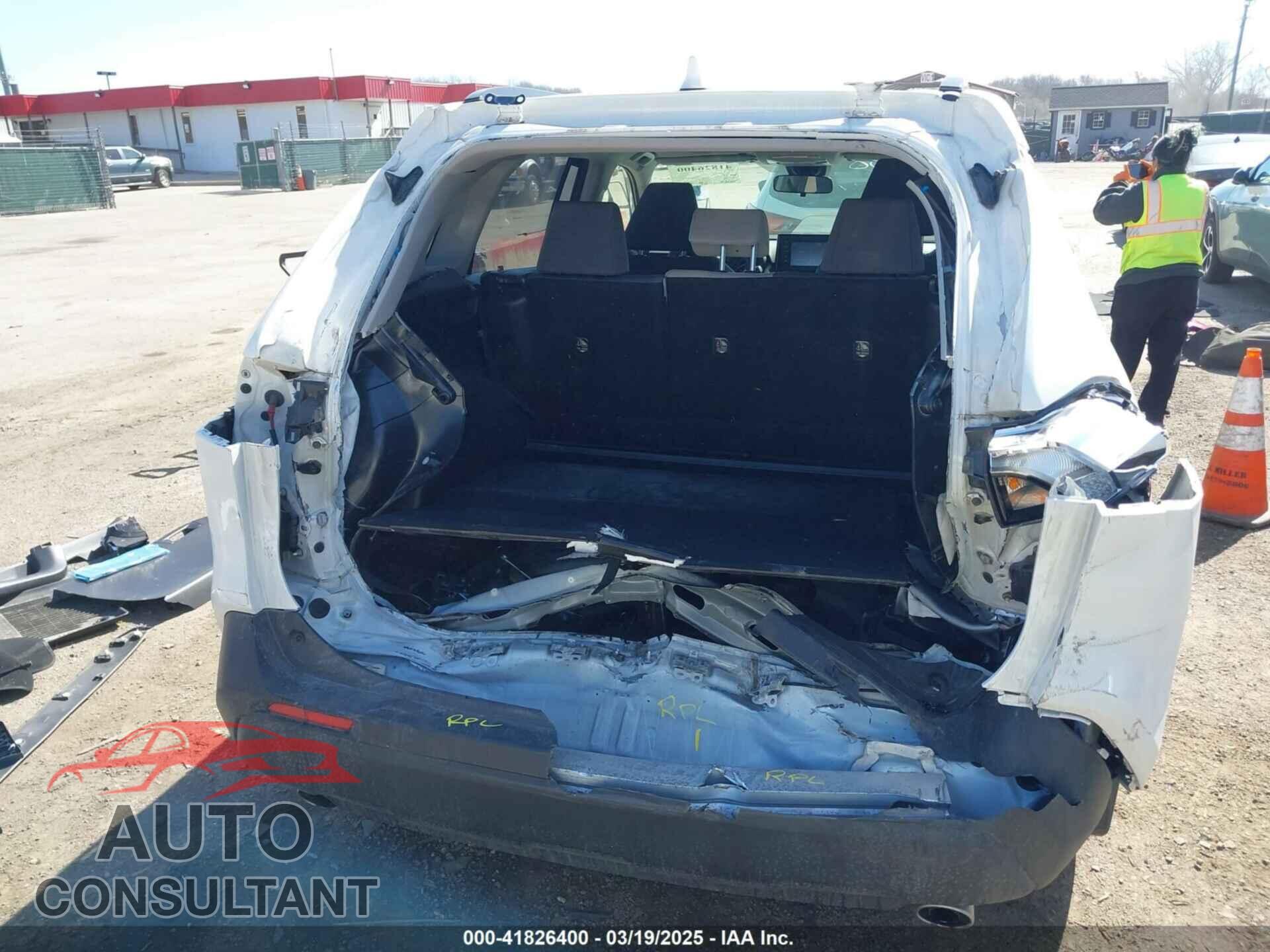 TOYOTA RAV4 2019 - JTMP1RFV3KD503617