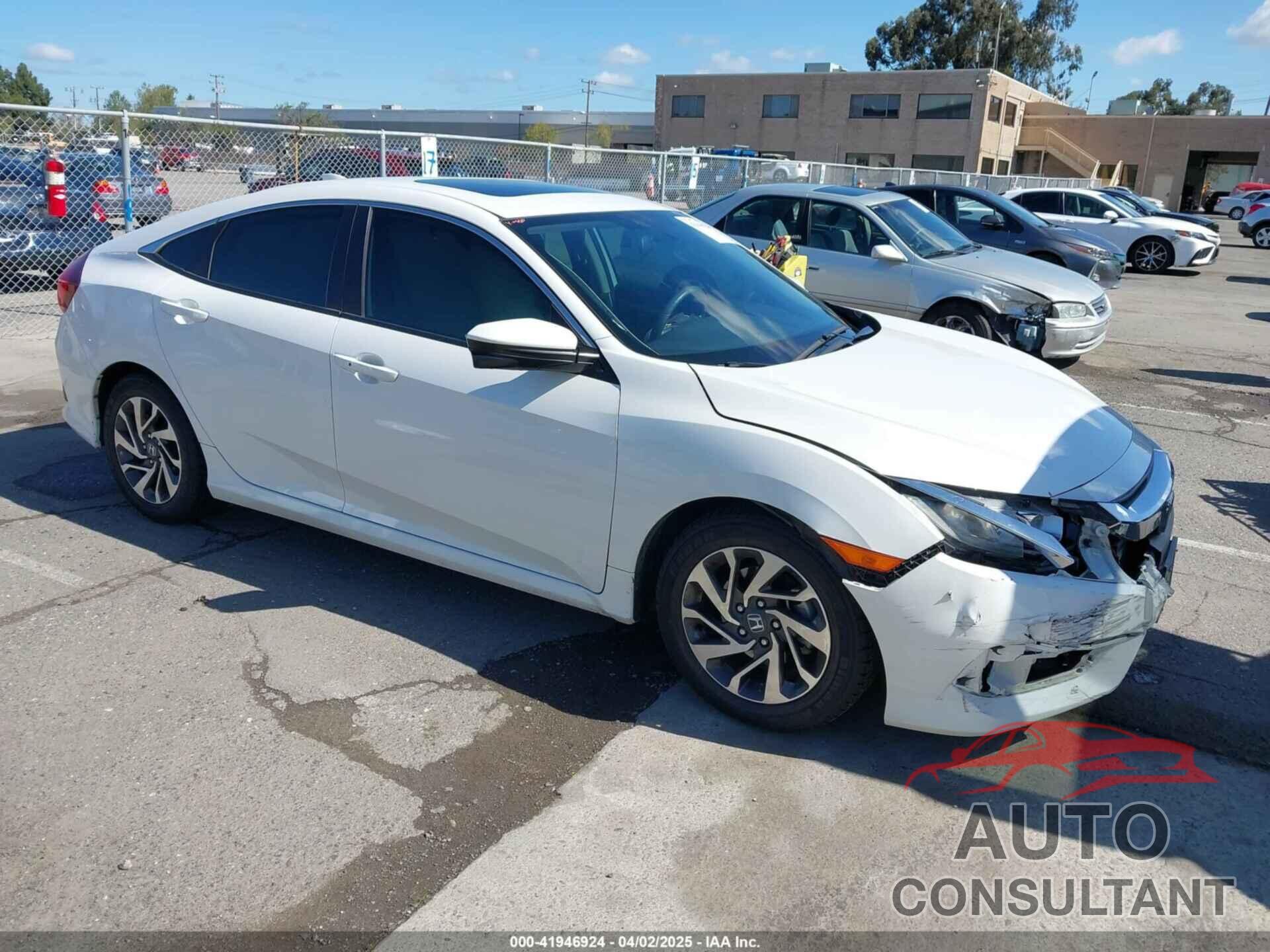 HONDA CIVIC 2018 - 19XFC2F78JE209061