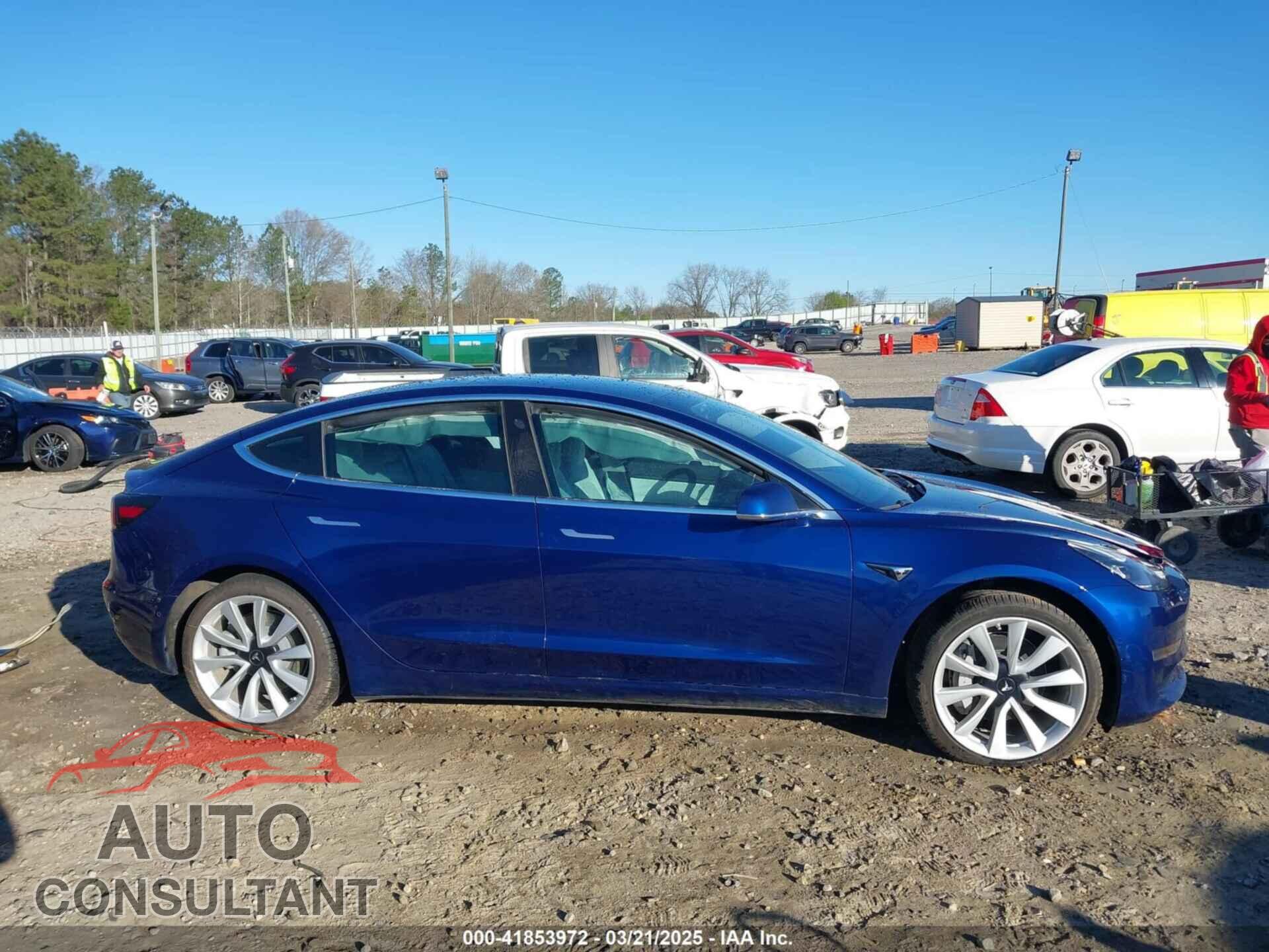 TESLA MODEL 3 2019 - 5YJ3E1EB7KF454636