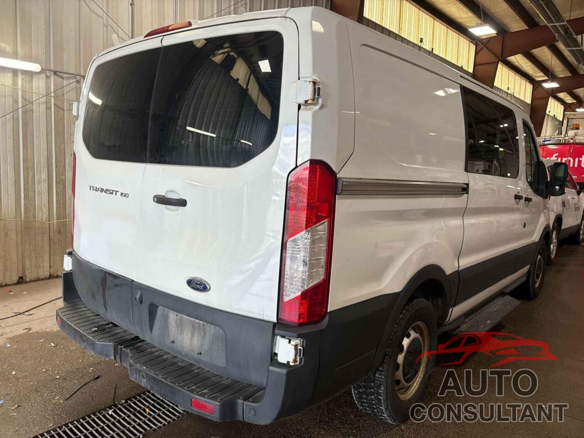 FORD TRANSIT-150 2018 - 1FTYE1YM4JKB52113