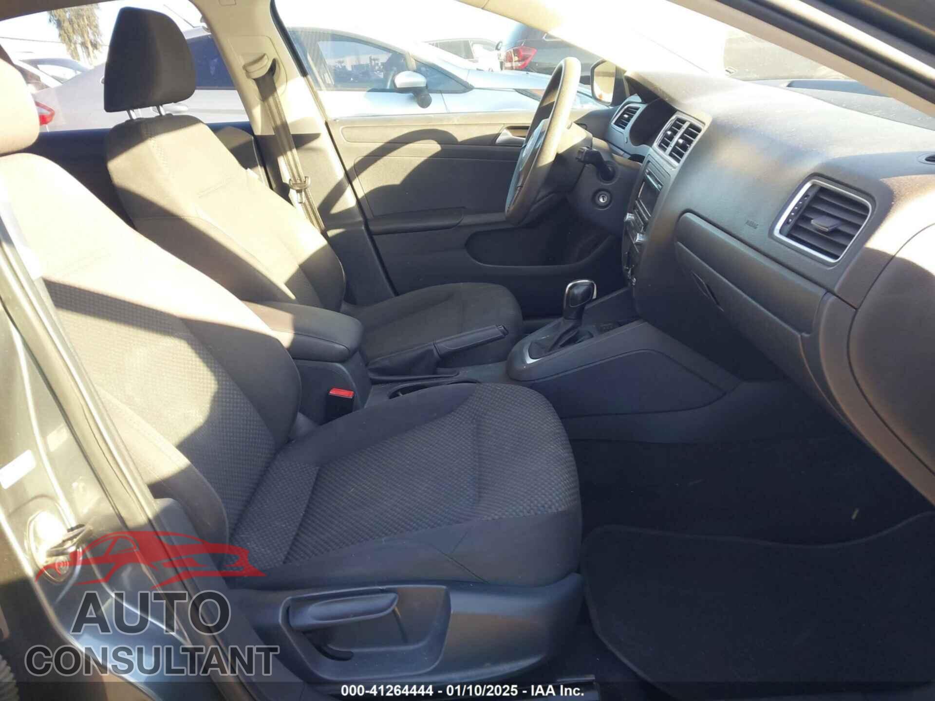 VOLKSWAGEN JETTA 2014 - 3VW2K7AJ3EM429279