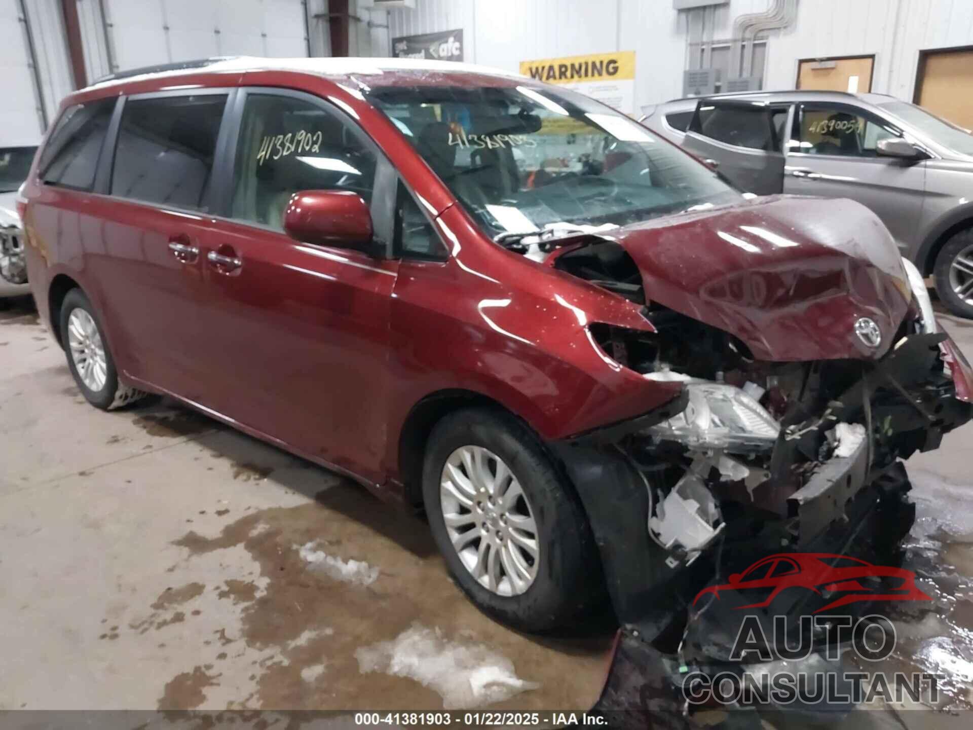 TOYOTA SIENNA 2015 - 5TDYK3DC1FS636211