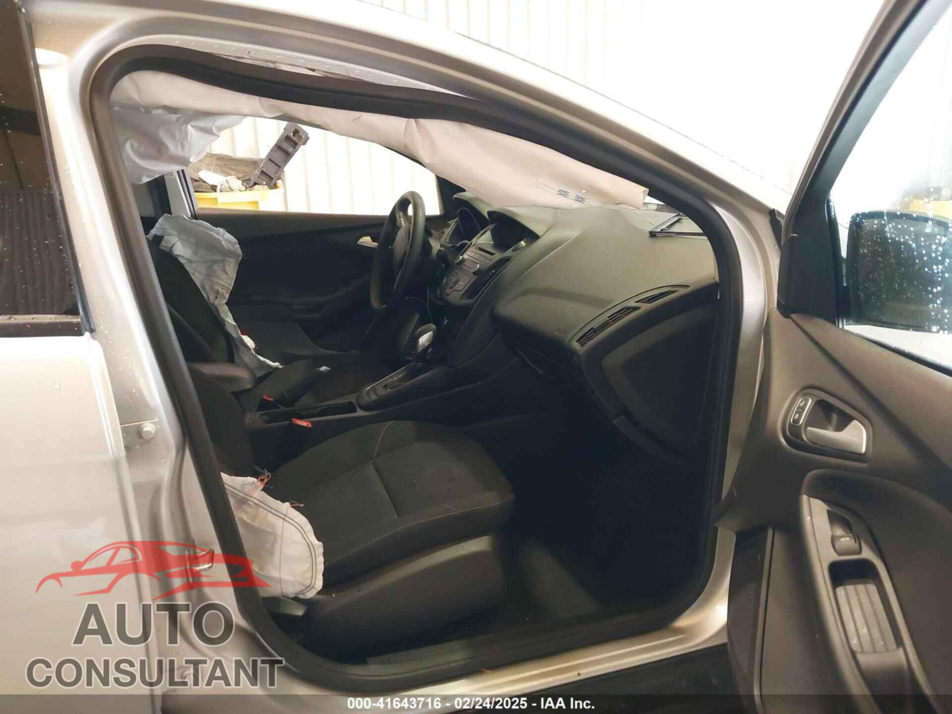 FORD FOCUS 2017 - 1FADP3F20HL201534