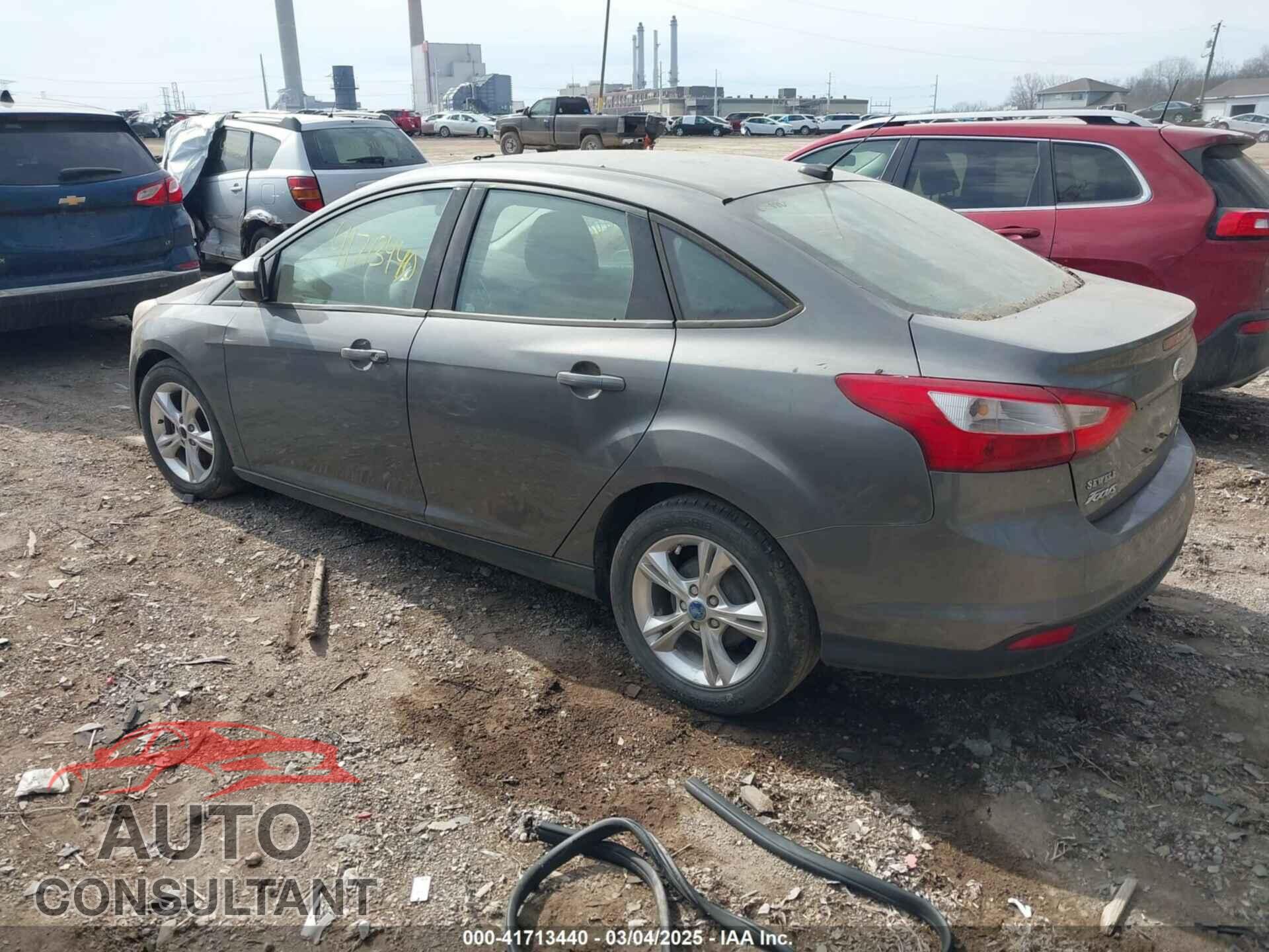 FORD FOCUS 2014 - 1FADP3F22EL117713