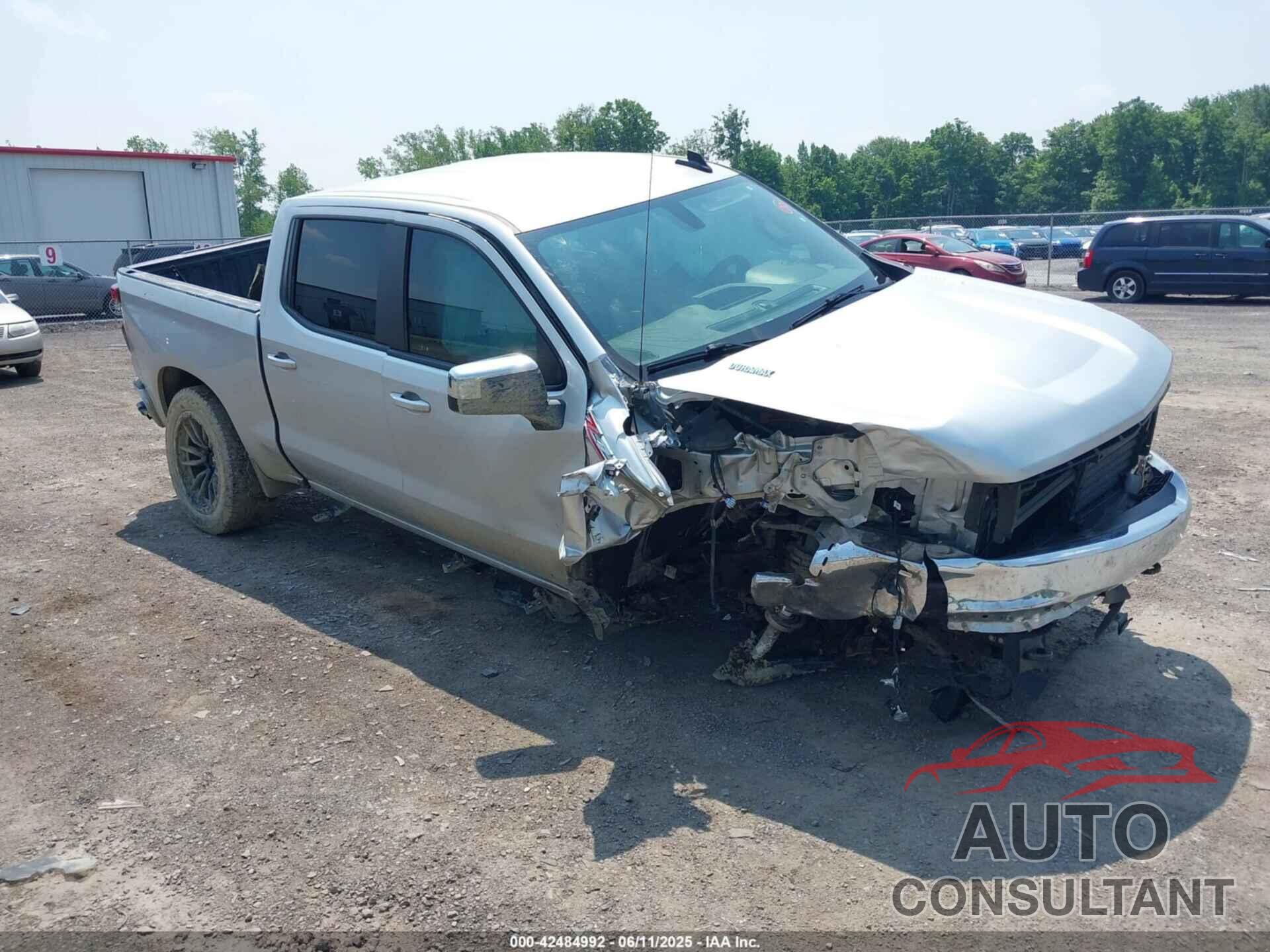 CHEVROLET SILVERADO 1500 2021 - 1GCUYDET0MZ133556