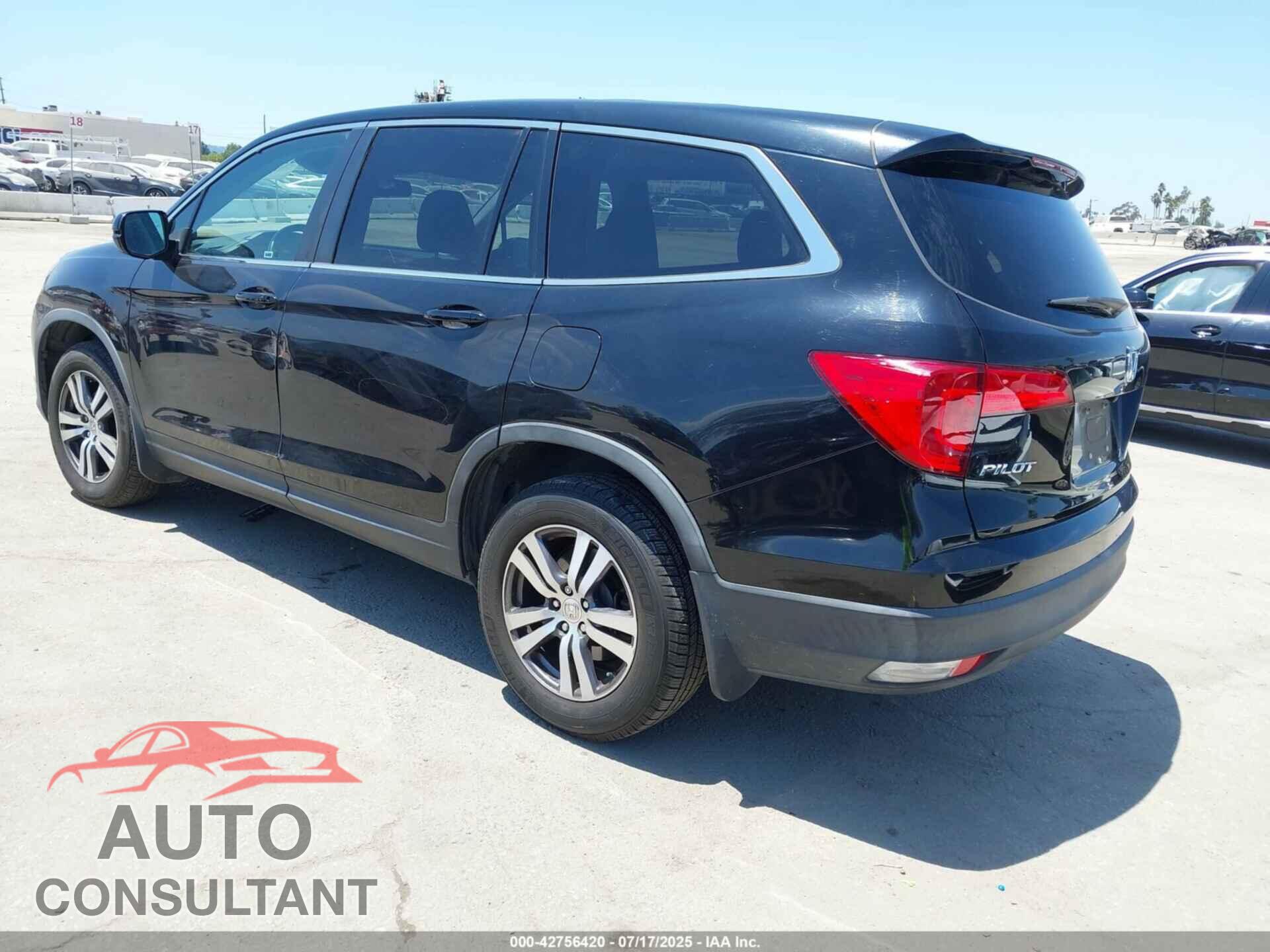 HONDA PILOT 2017 - 5FNYF6H56HB073875