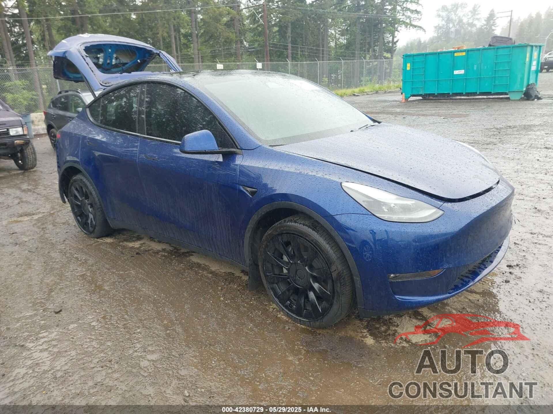 TESLA MODEL Y 2024 - 7SAYGAEE6RF988976