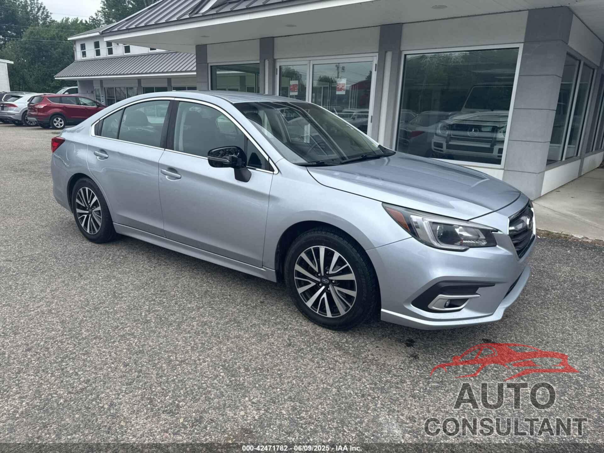 SUBARU LEGACY 2019 - 4S3BNAF67K3027967