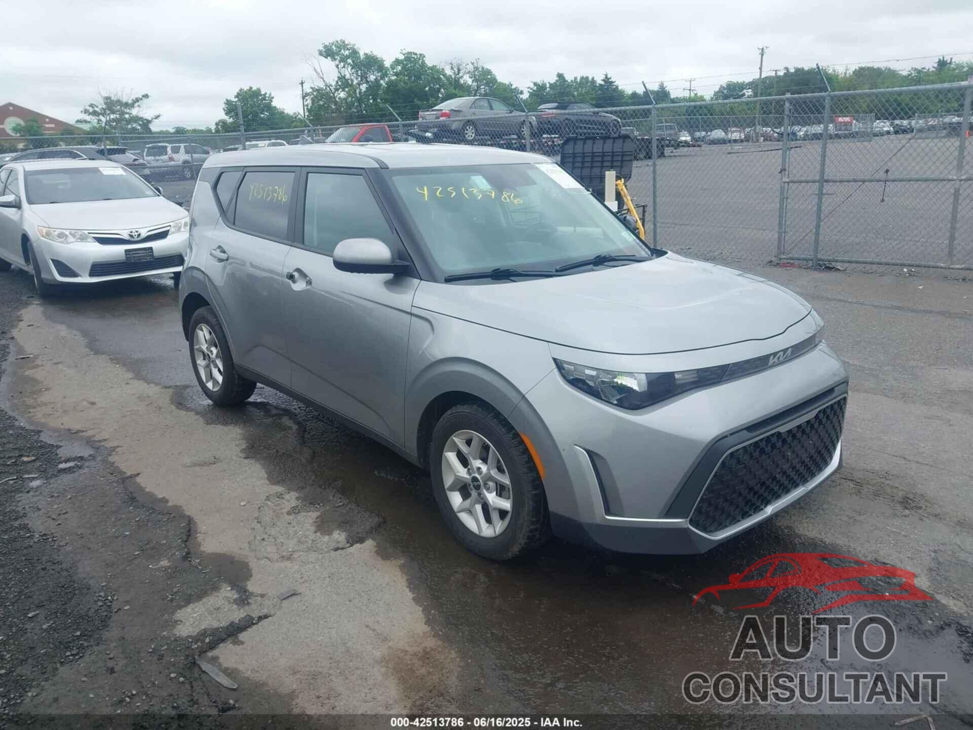 KIA SOUL 2023 - KNDJ23AU5P7881796