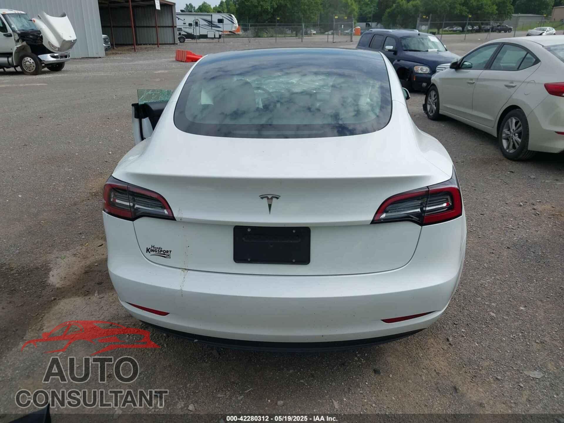 TESLA MODEL 3 2023 - 5YJ3E1EA4PF644621