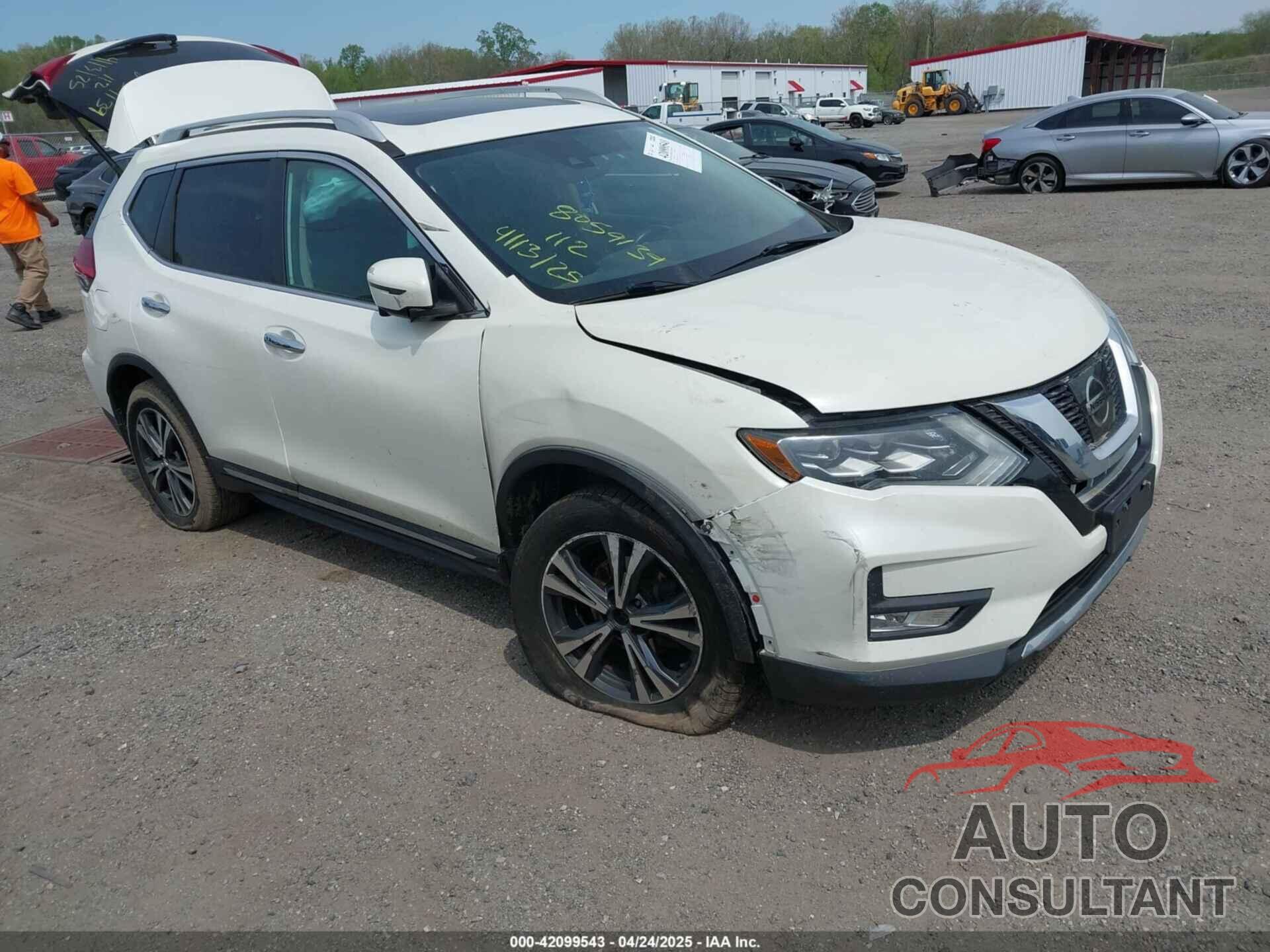 NISSAN ROGUE 2017 - 5N1AT2MV7HC794711