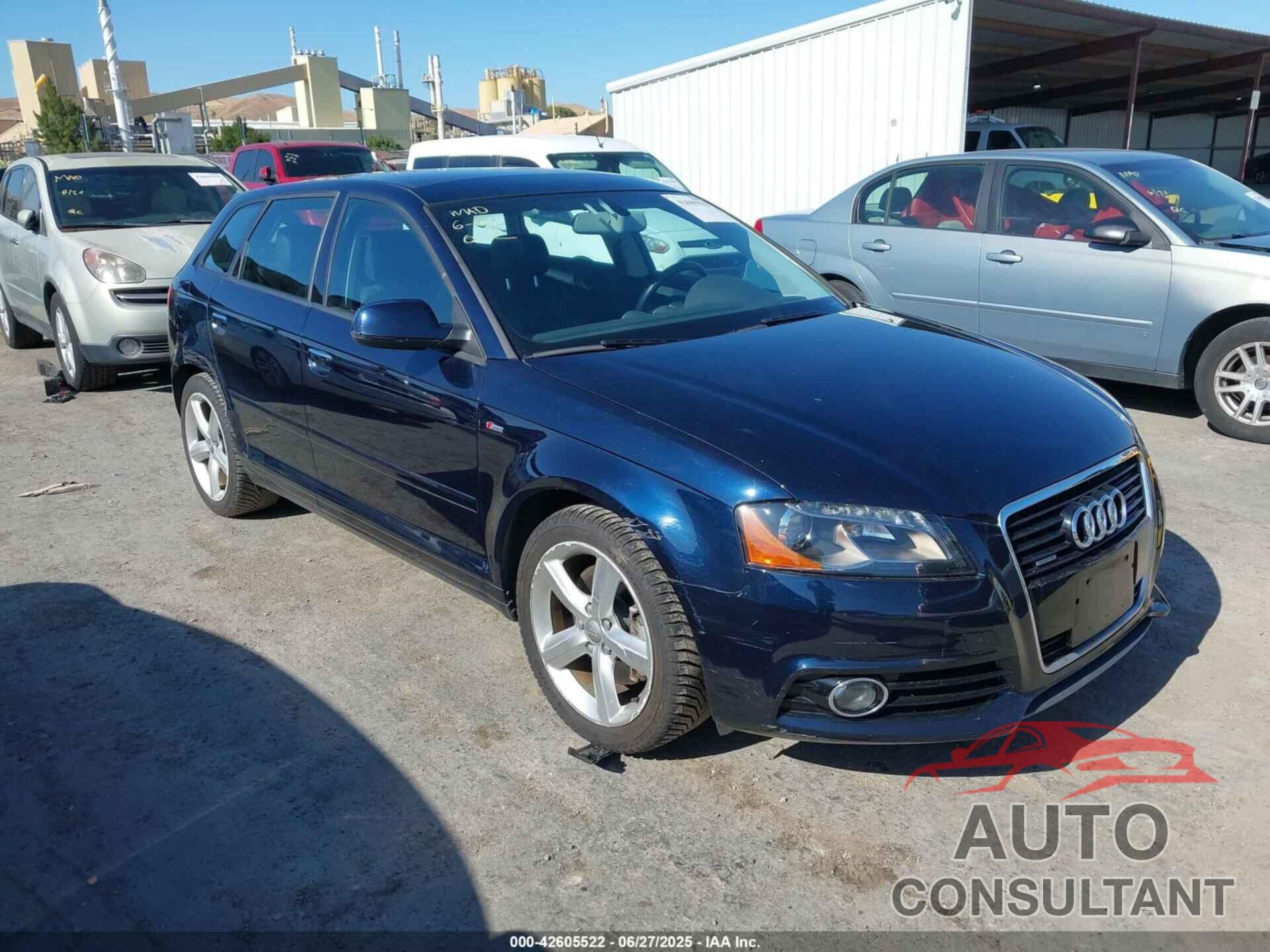 AUDI A3 2013 - WAUMFAFM1DA027768