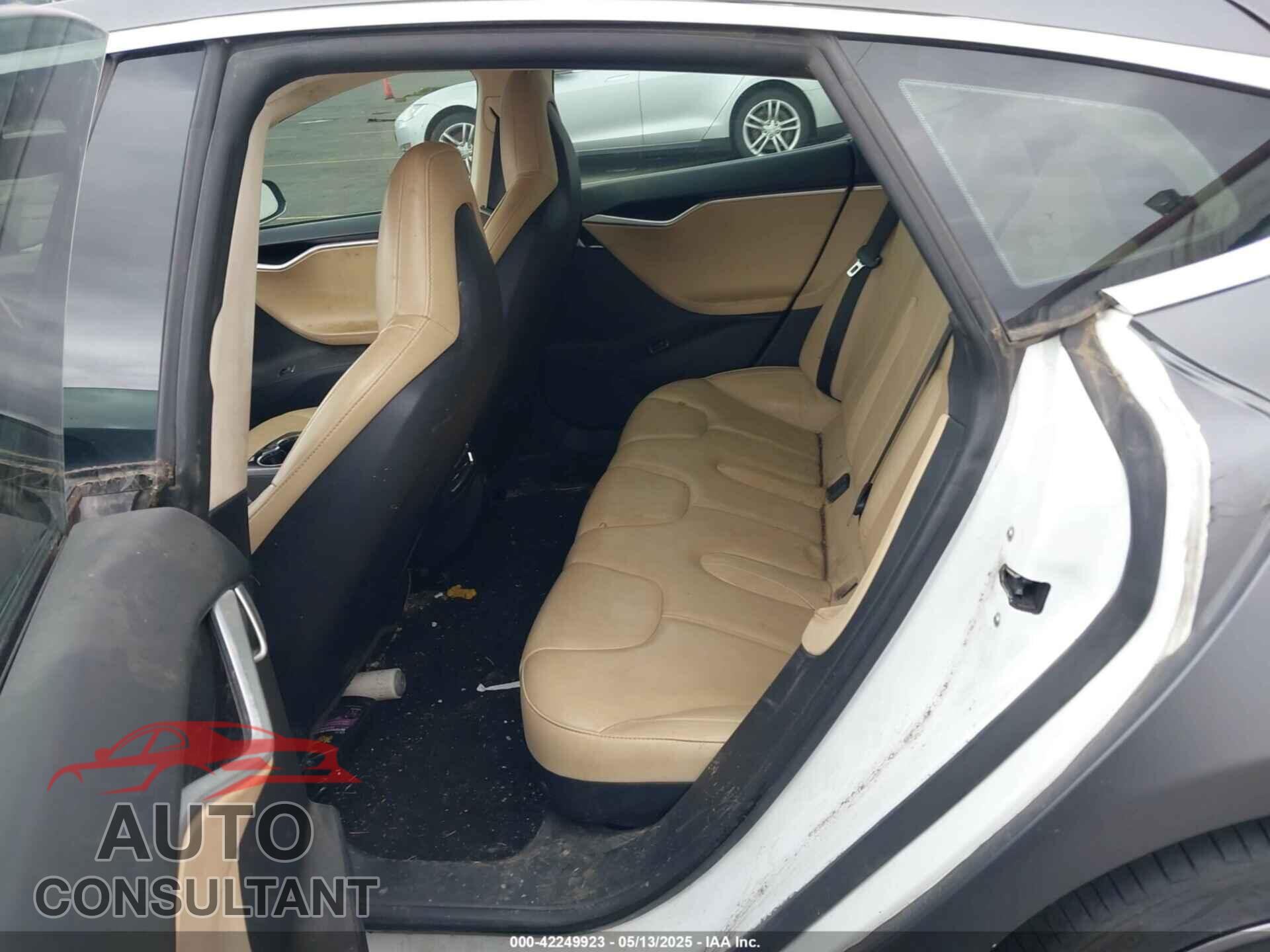 TESLA MODEL S 2012 - 5YJSA1CN8CFP02687