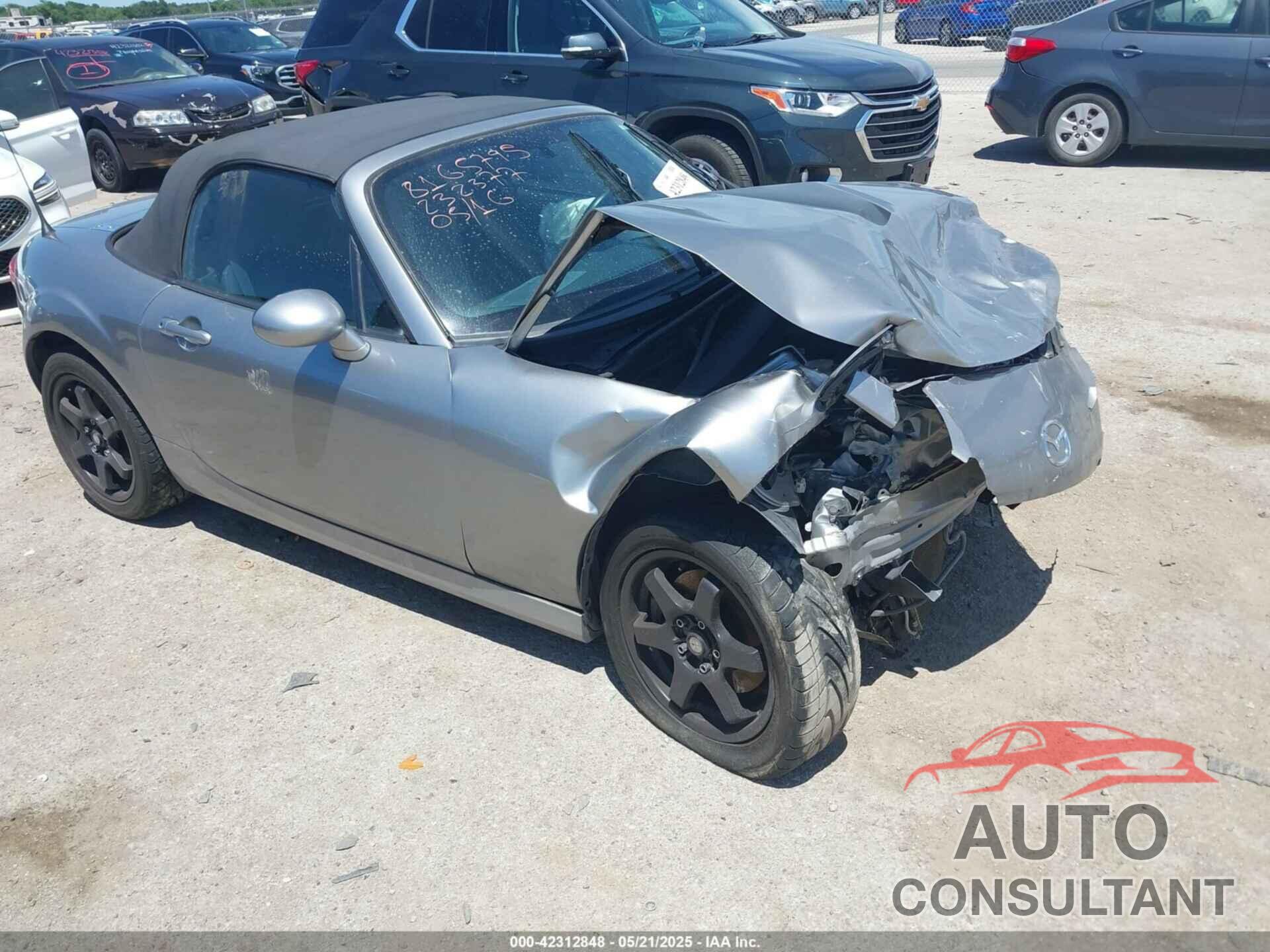 MAZDA MX-5 MIATA 2013 - JM1NC2JF8D0232377