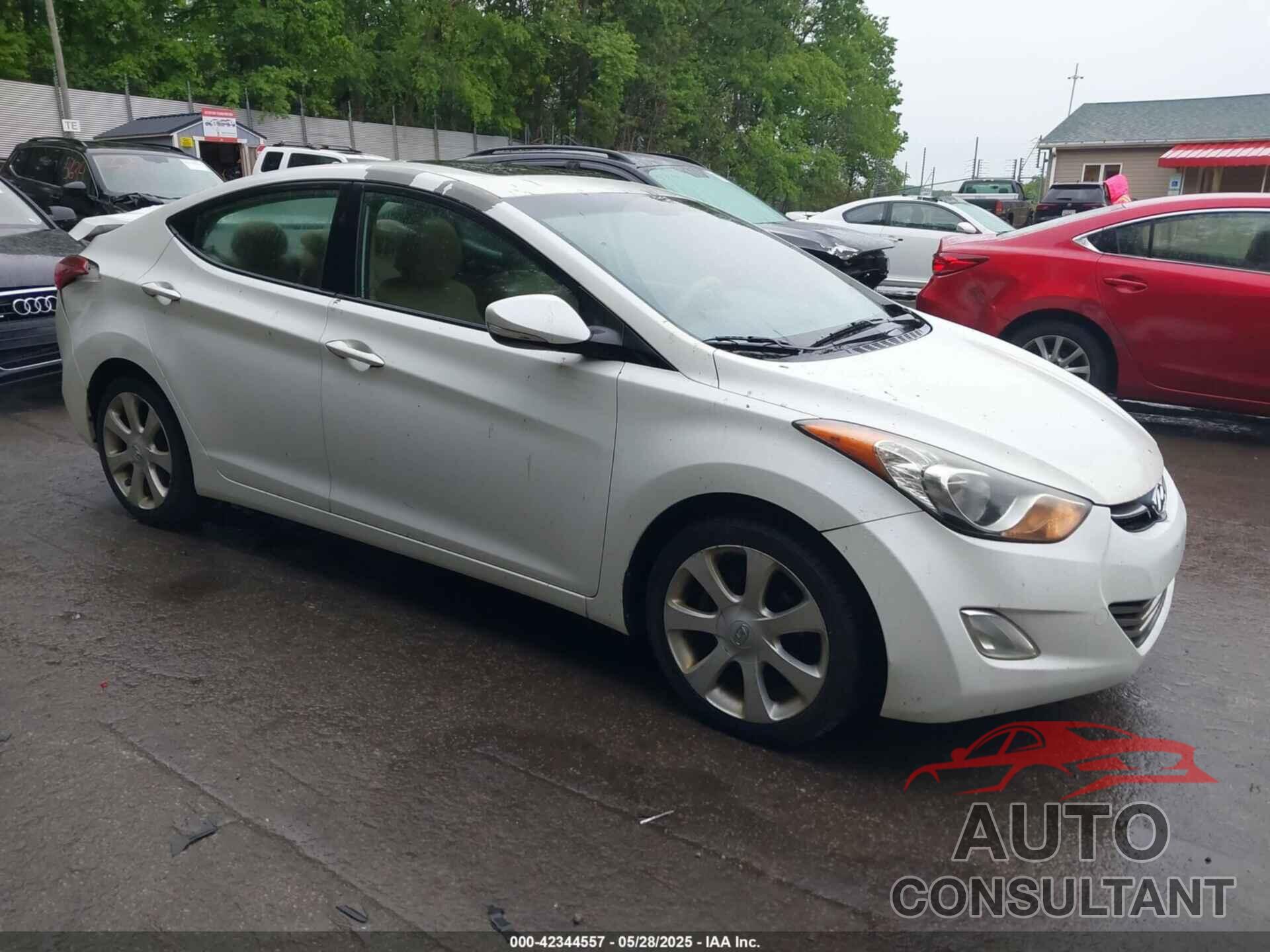 HYUNDAI ELANTRA 2012 - 5NPDH4AE6CH086028