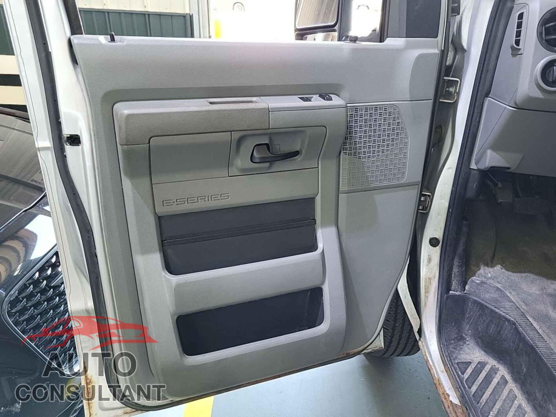 FORD ECONOLINE 2013 - 1FTNS2EL5DDA38031