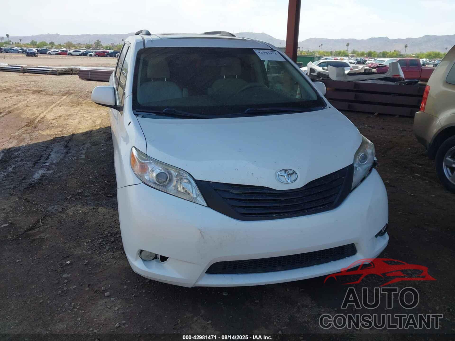 TOYOTA SIENNA 2011 - 5TDYK3DC9BS136937