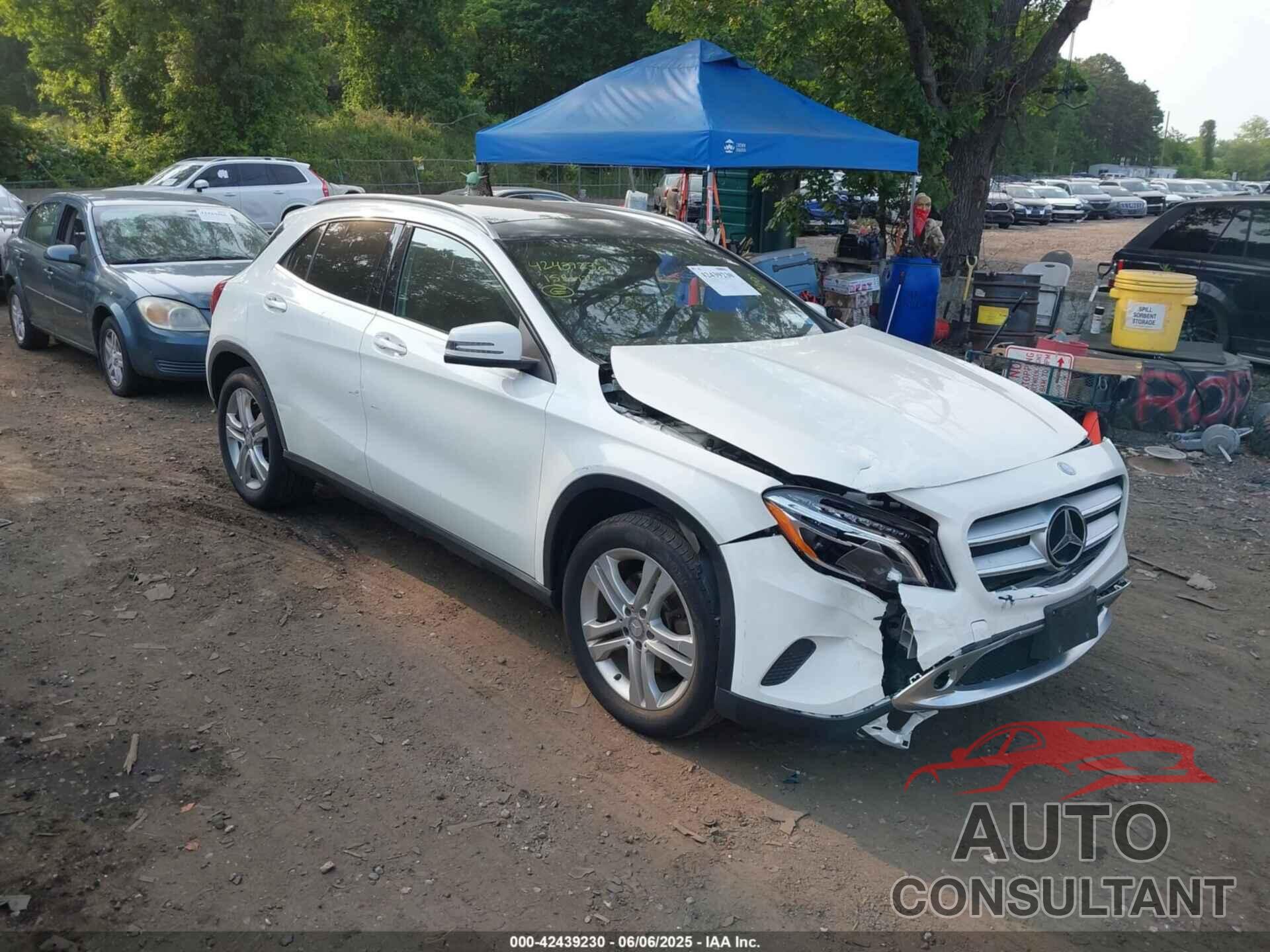 MERCEDES-BENZ GLA 250 2015 - WDCTG4GB5FJ171363
