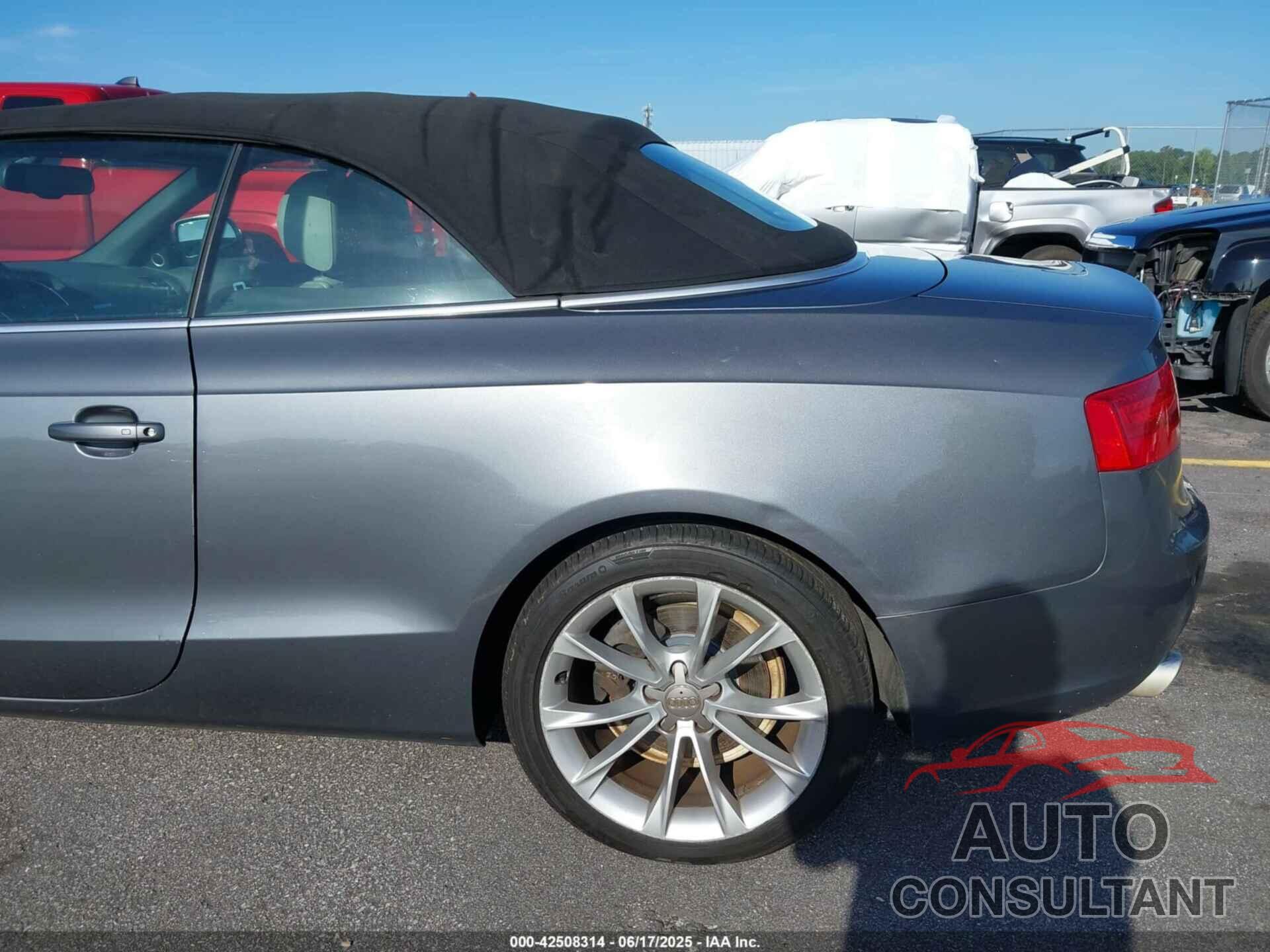 AUDI A5 2013 - WAULFAFH5DN009944