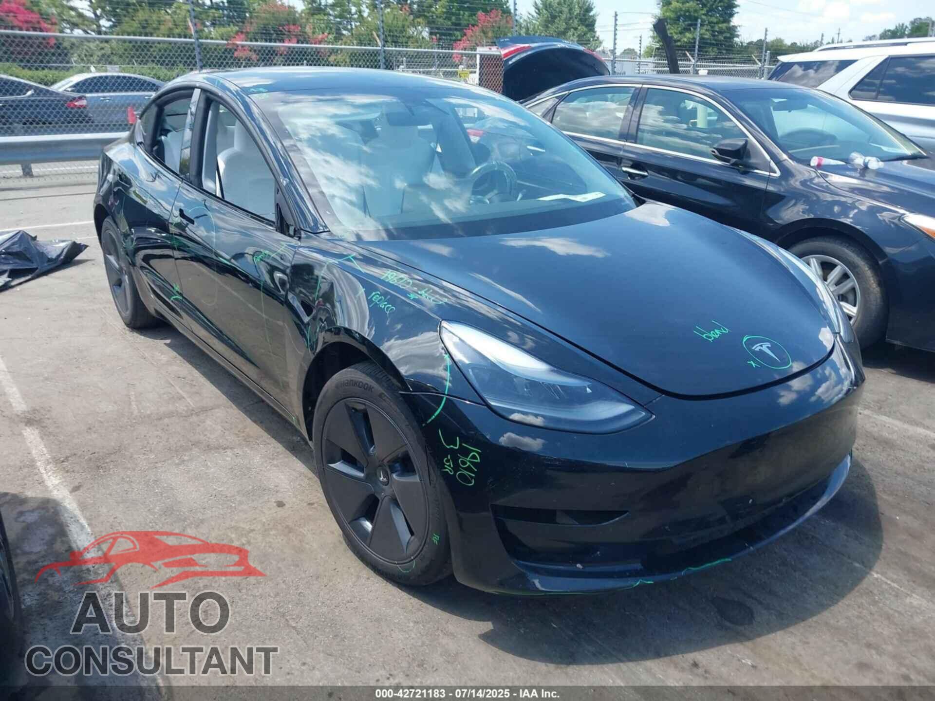 TESLA MODEL 3 2023 - 5YJ3E1EA1PF640817