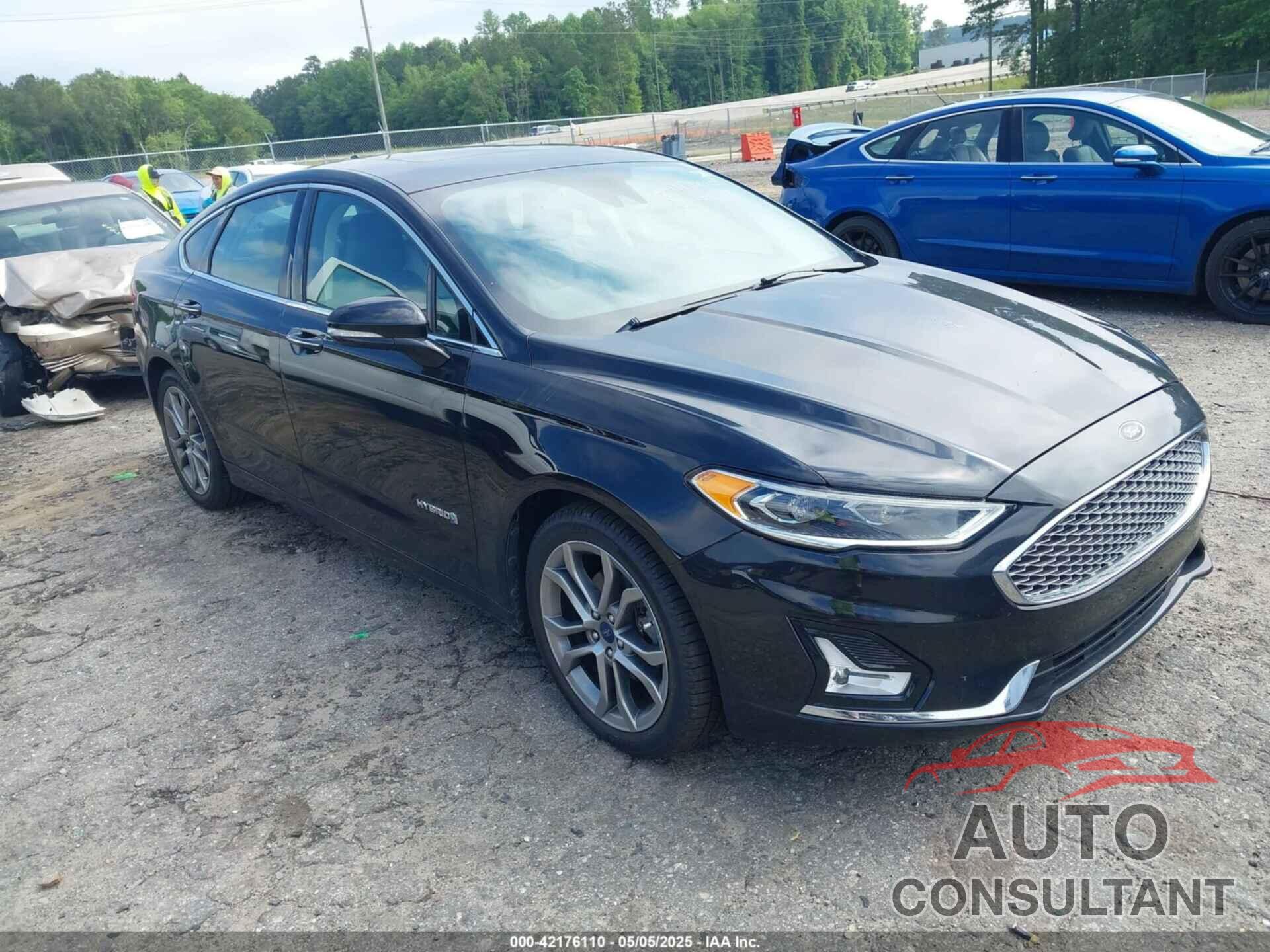FORD FUSION HYBRID 2019 - 3FA6P0RU7KR194482
