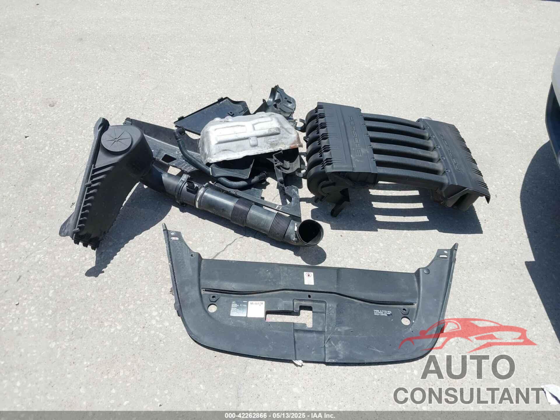 PORSCHE CAYENNE 2012 - WP1AA2A26CLA06173