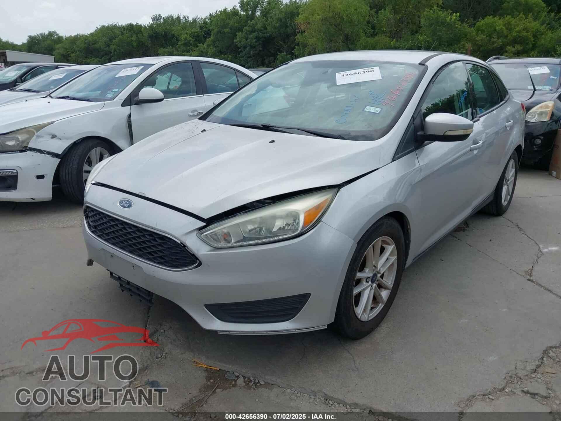 FORD FOCUS 2015 - 1FADP3F28FL270260