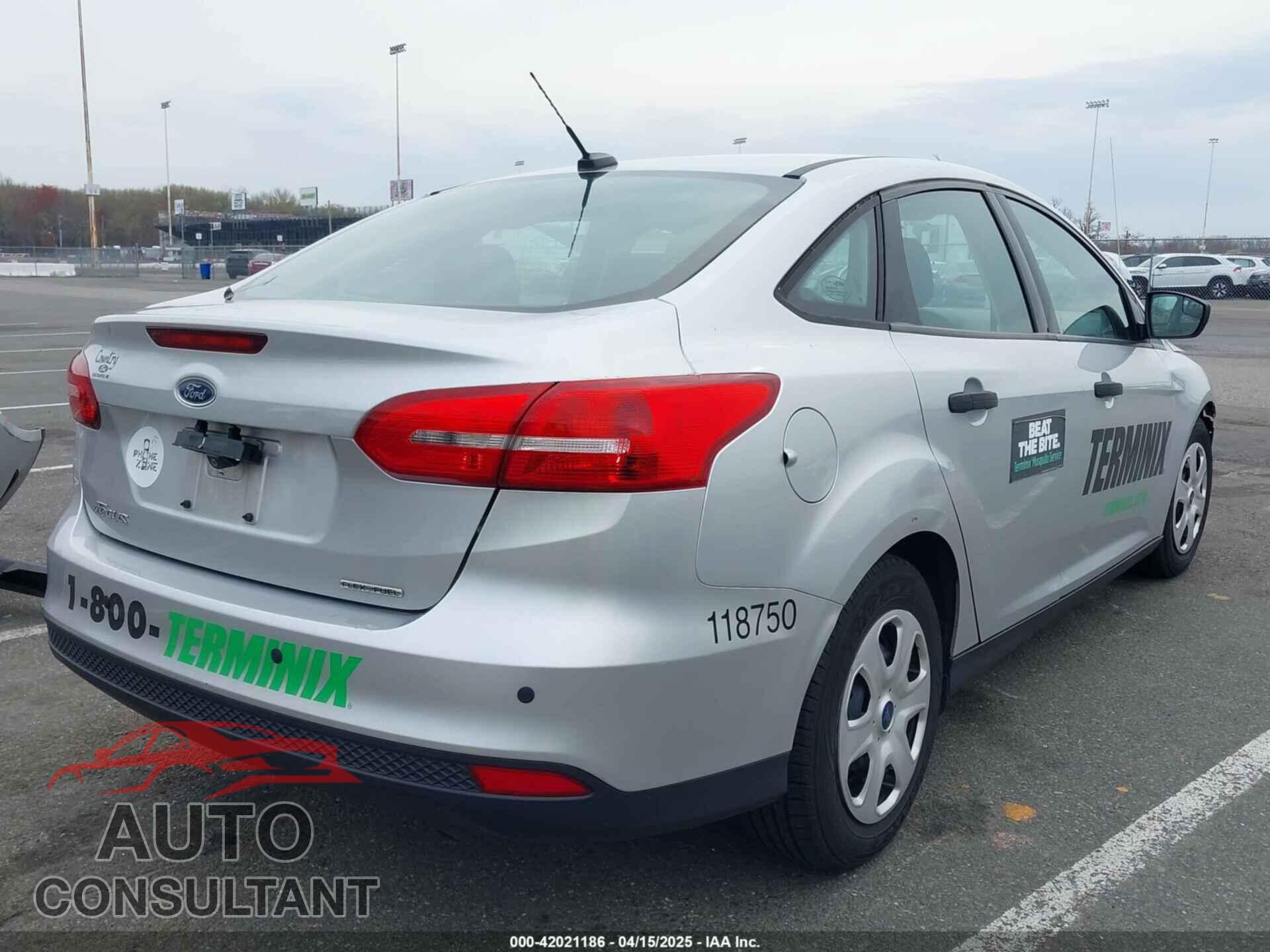 FORD FOCUS 2016 - 1FADP3E25GL349047