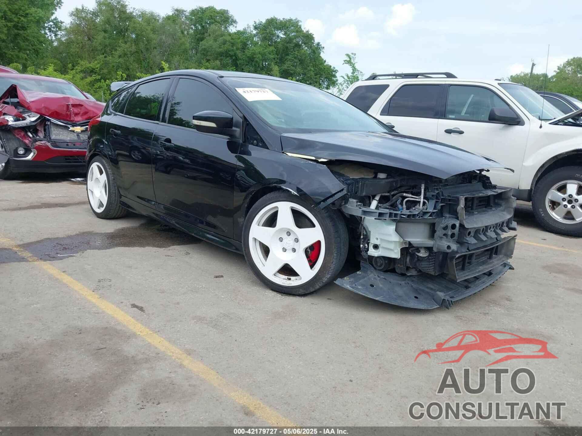 FORD FOCUS ST 2018 - 1FADP3L95JL240708