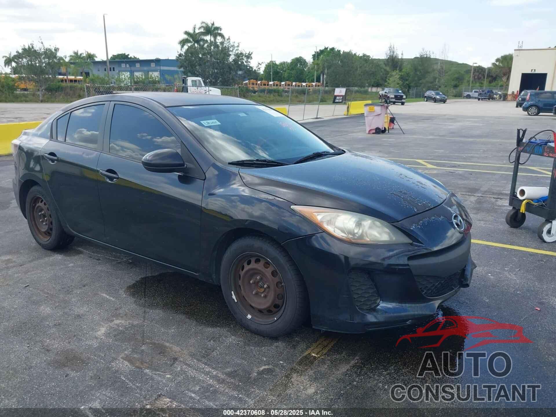 MAZDA MAZDA3 2012 - JM1BL1UF7C1589681