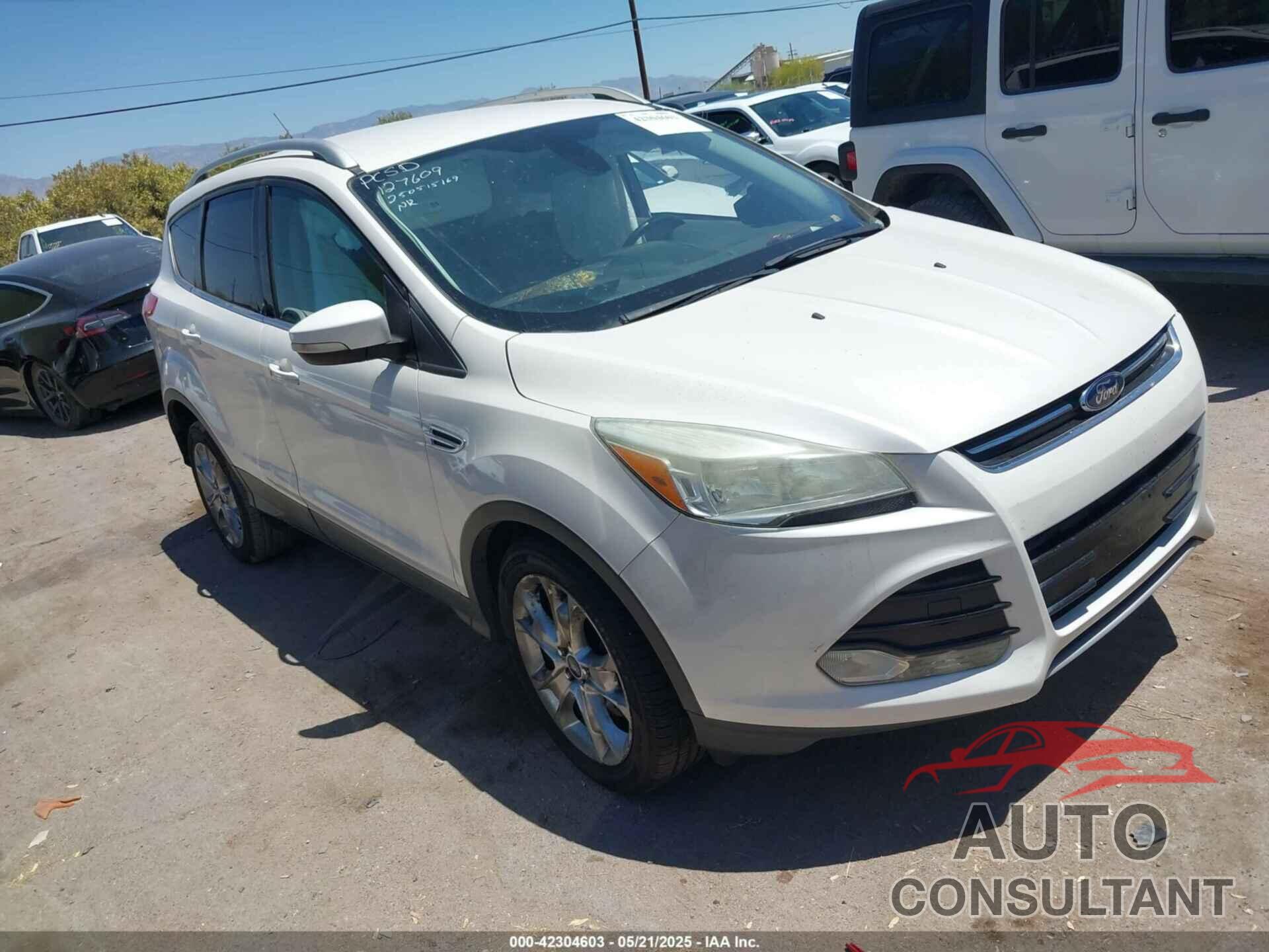 FORD ESCAPE 2014 - 1FMCU0J90EUB49745