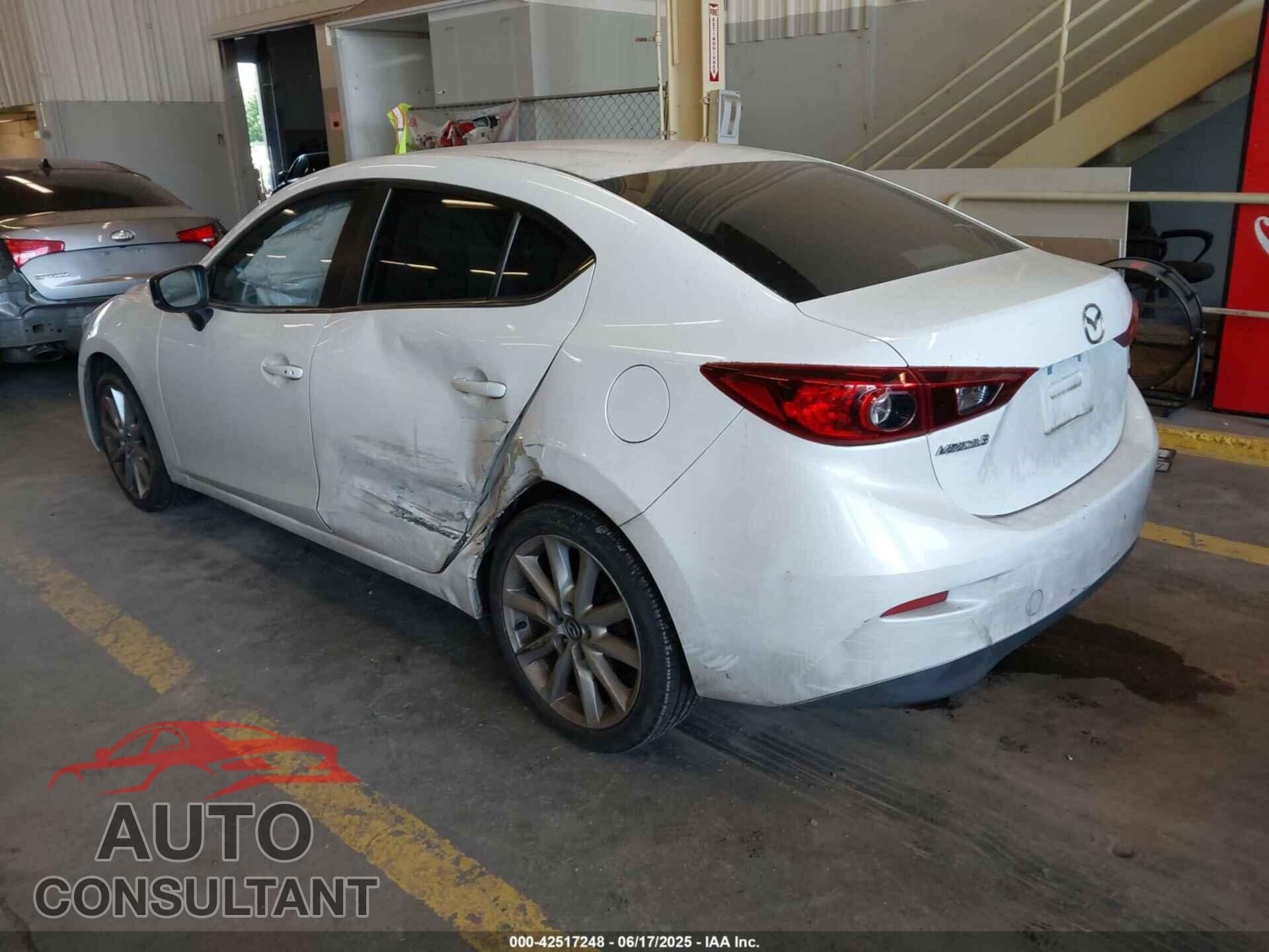 MAZDA MAZDA3 2017 - 3MZBN1V76HM124656
