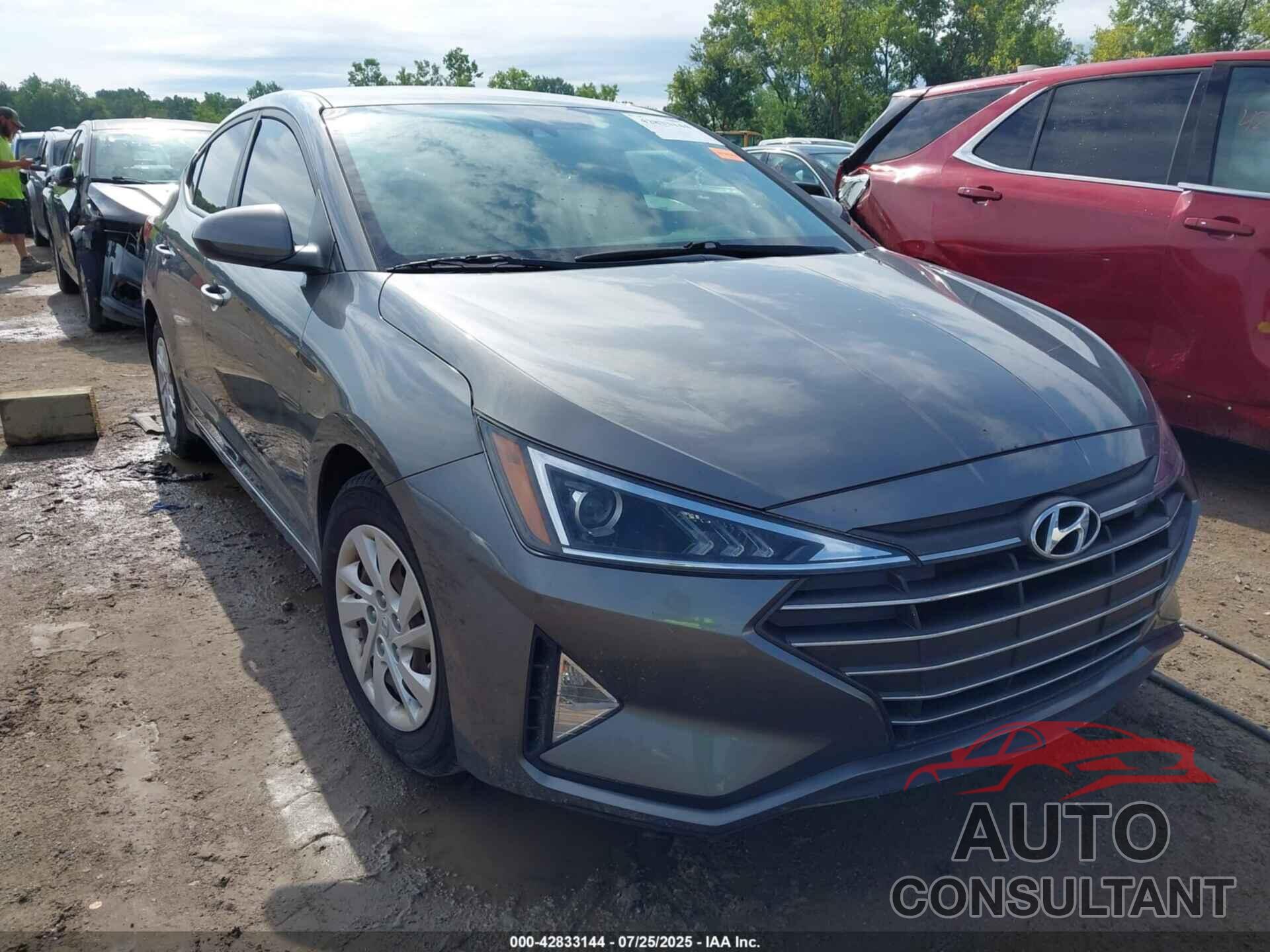 HYUNDAI ELANTRA 2020 - 5NPD74LF7LH505447