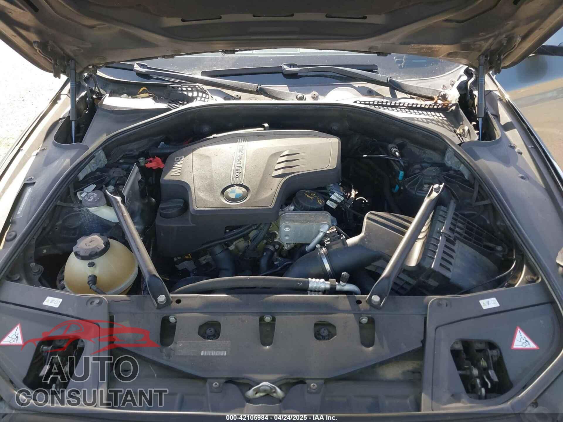 BMW 528I 2015 - WBA5A5C5XFD515013
