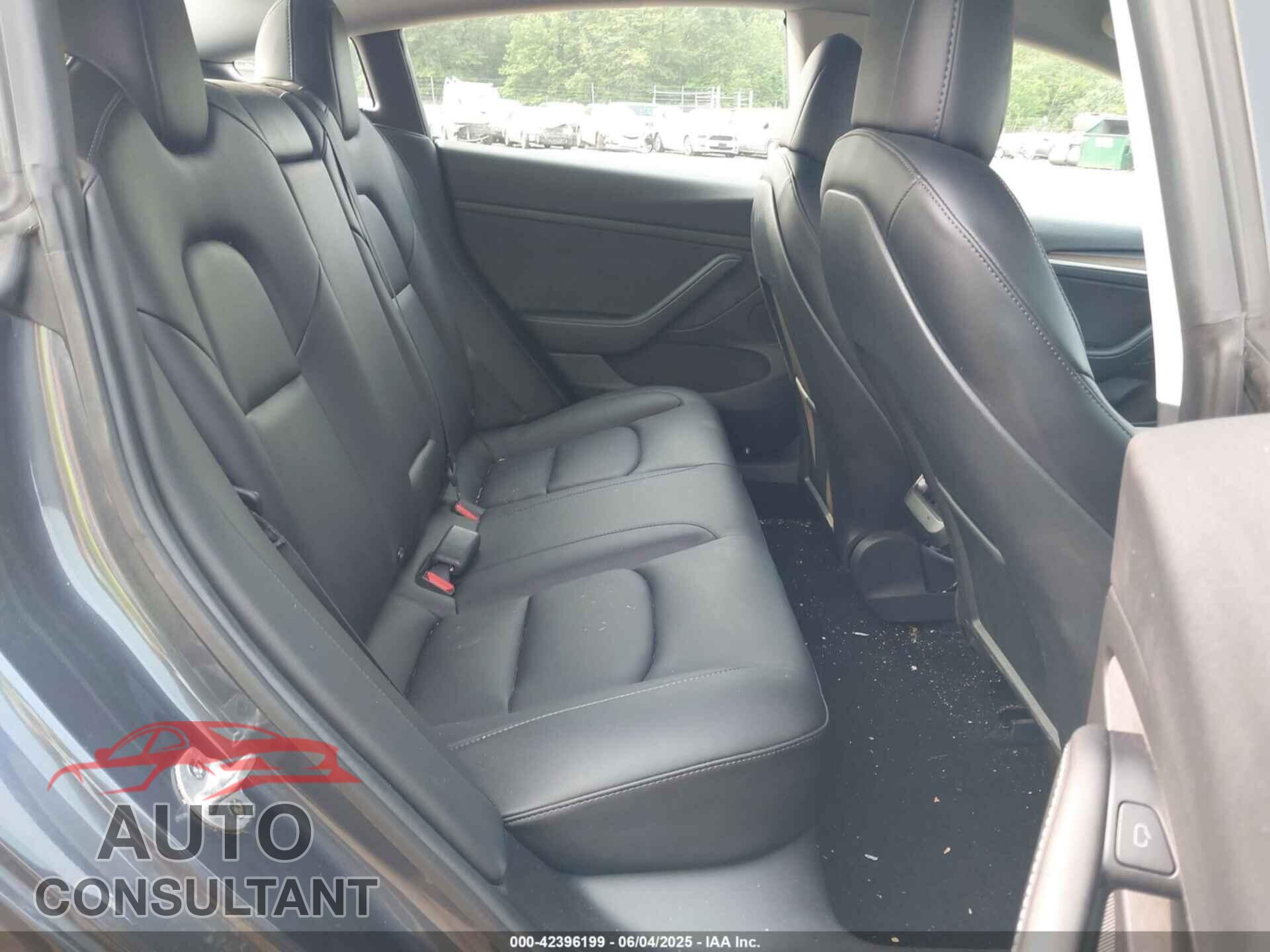 TESLA MODEL 3 2021 - 5YJ3E1EB0MF036423