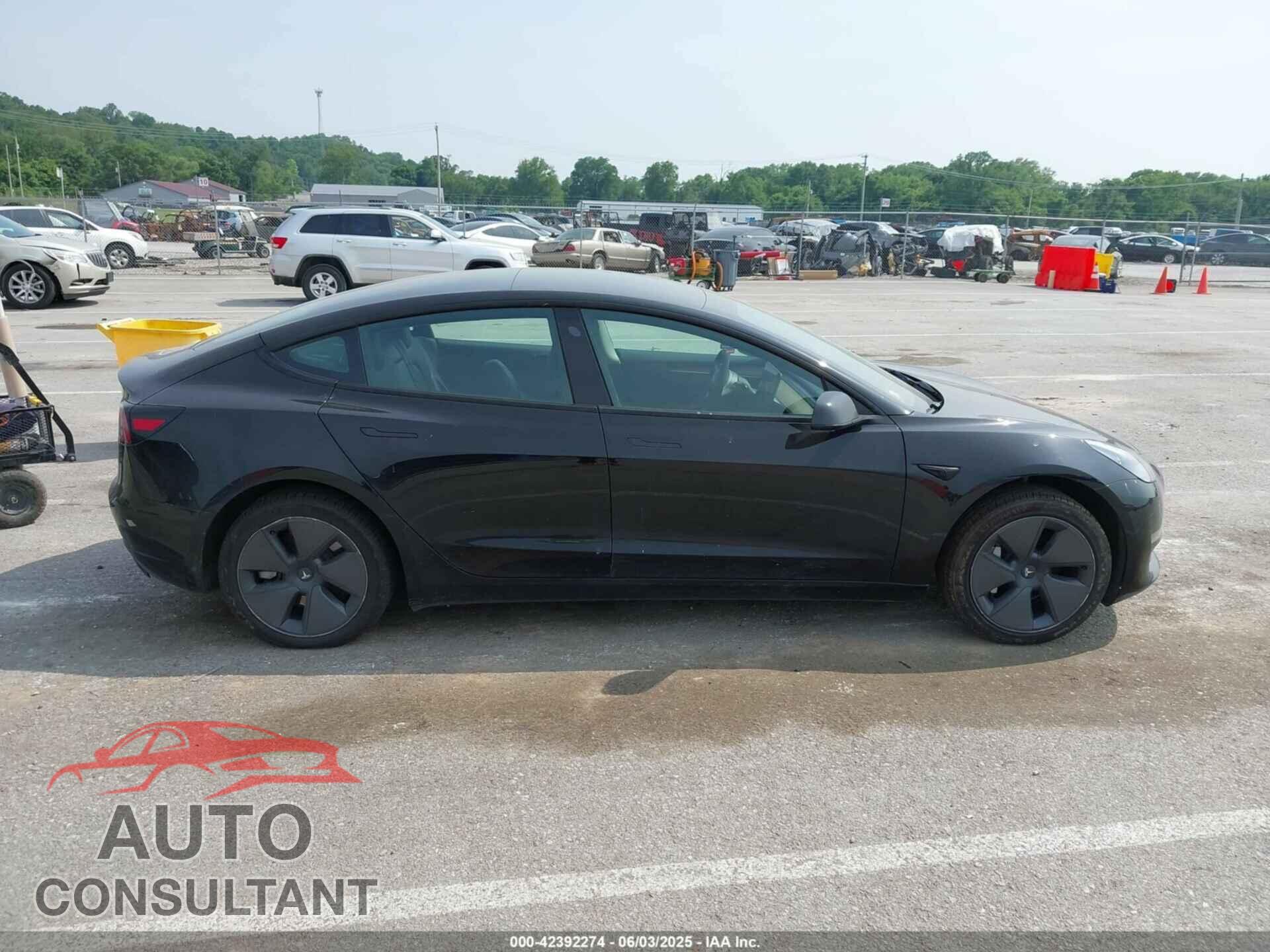 TESLA MODEL 3 2023 - 5YJ3E1EA7PF641695