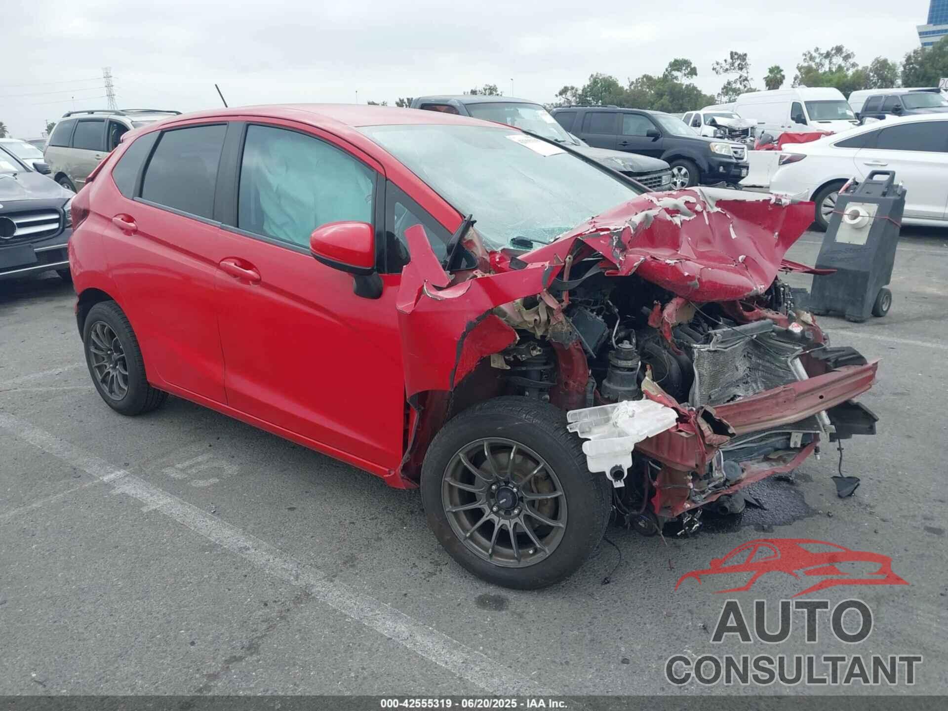 HONDA FIT 2015 - 3HGGK5H5XFM775385