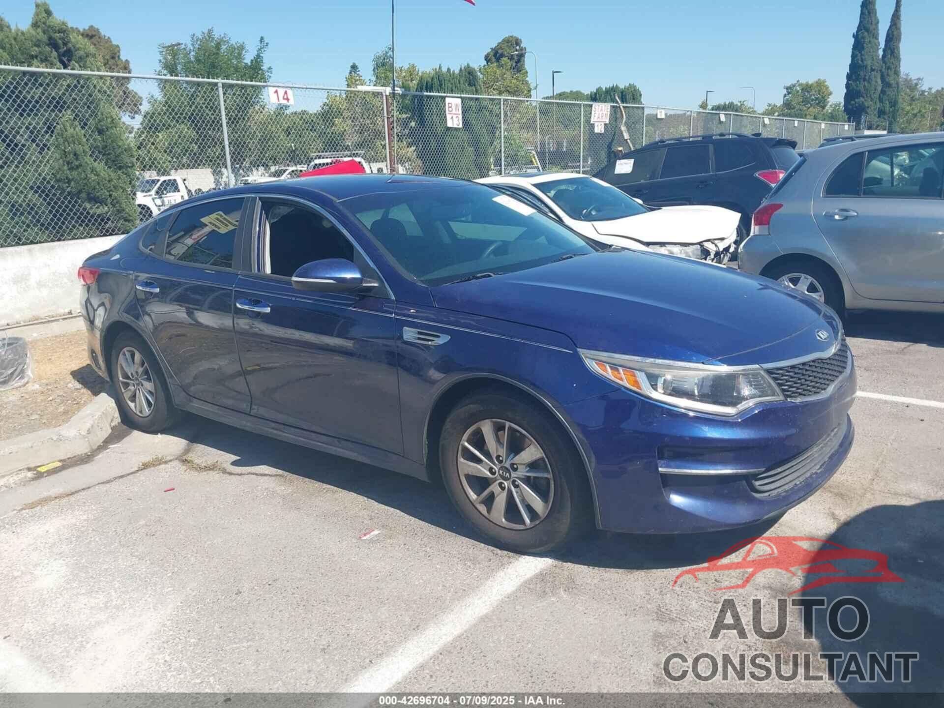 KIA OPTIMA 2017 - 5XXGT4L38HG134767