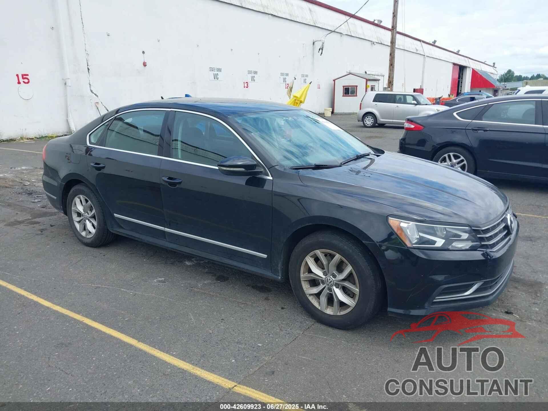 VOLKSWAGEN PASSAT 2016 - 1VWAS7A31GC029884