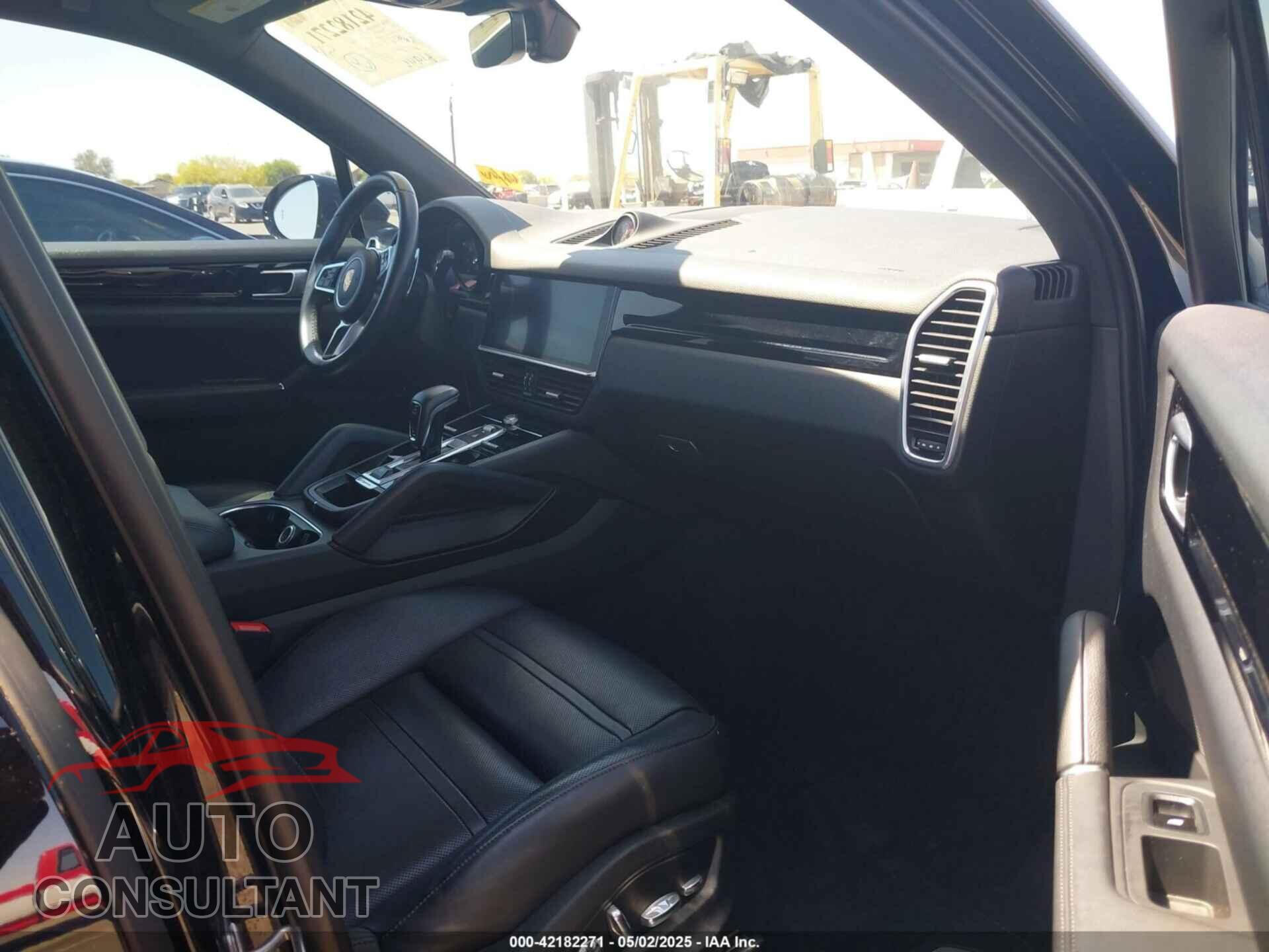 PORSCHE CAYENNE 2019 - WP1AA2AY5KDA19056