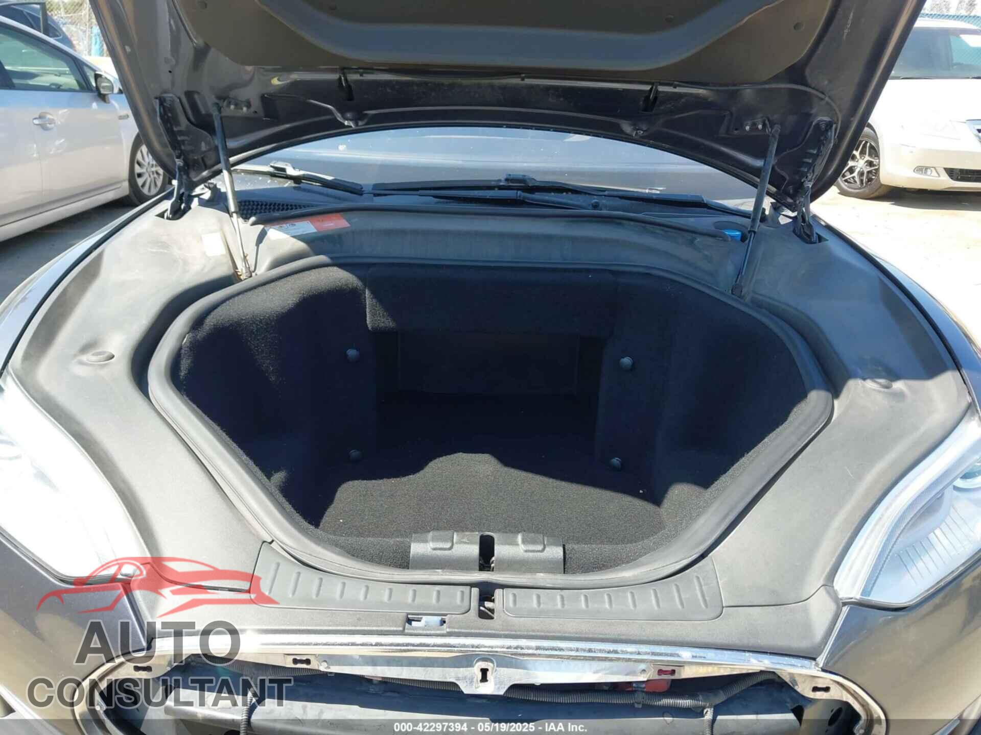 TESLA MODEL S 2014 - 5YJSA1H15EFP65285